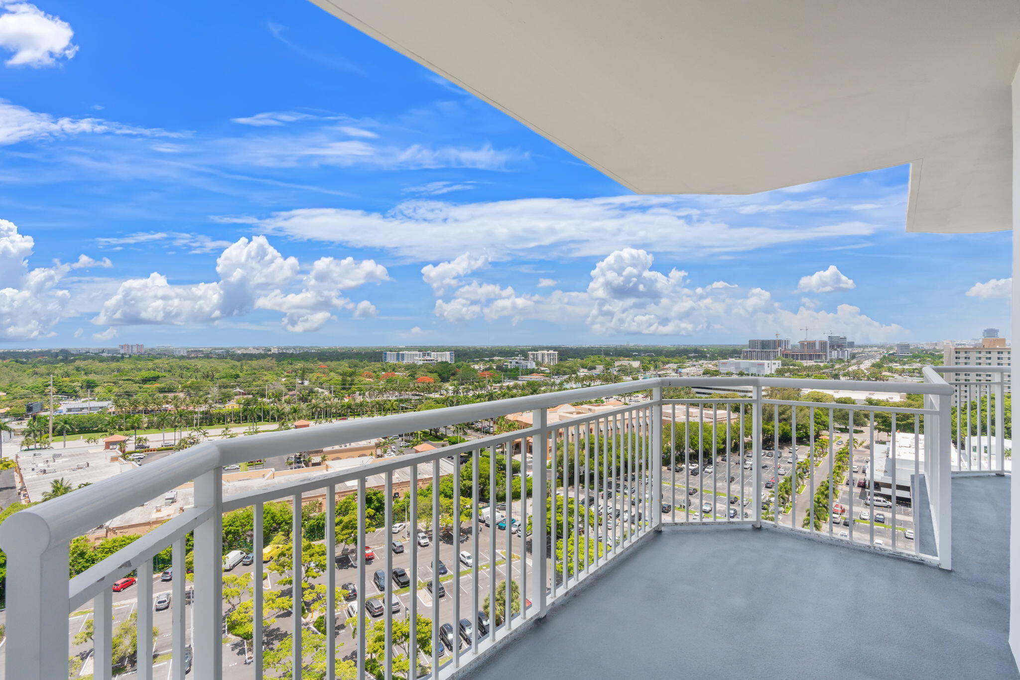 DEL PRADO CONDO - Residential