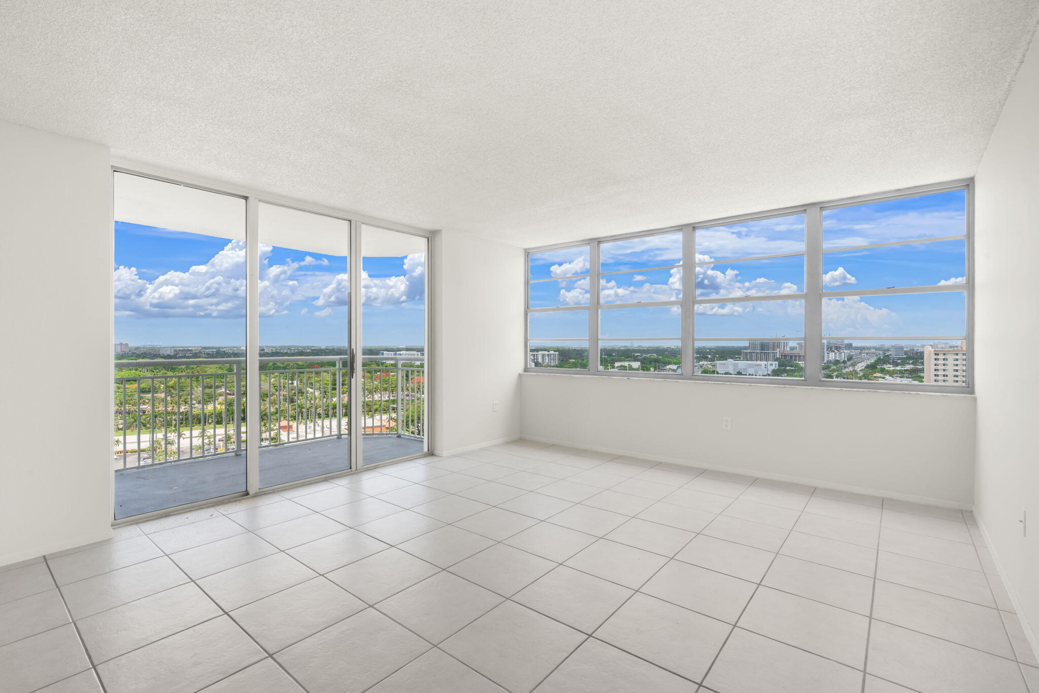 DEL PRADO CONDO - Residential