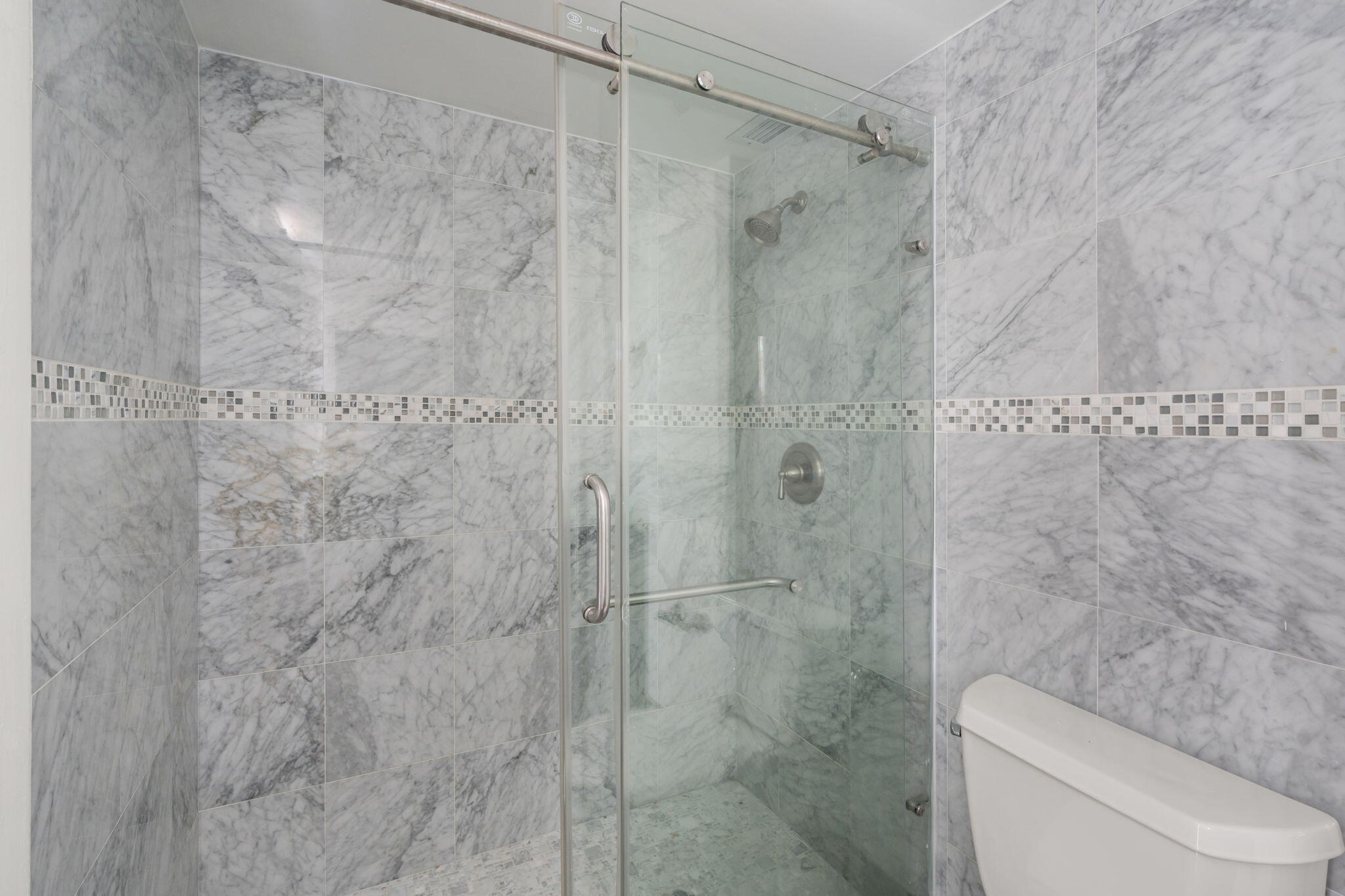 DEL PRADO CONDO - Residential