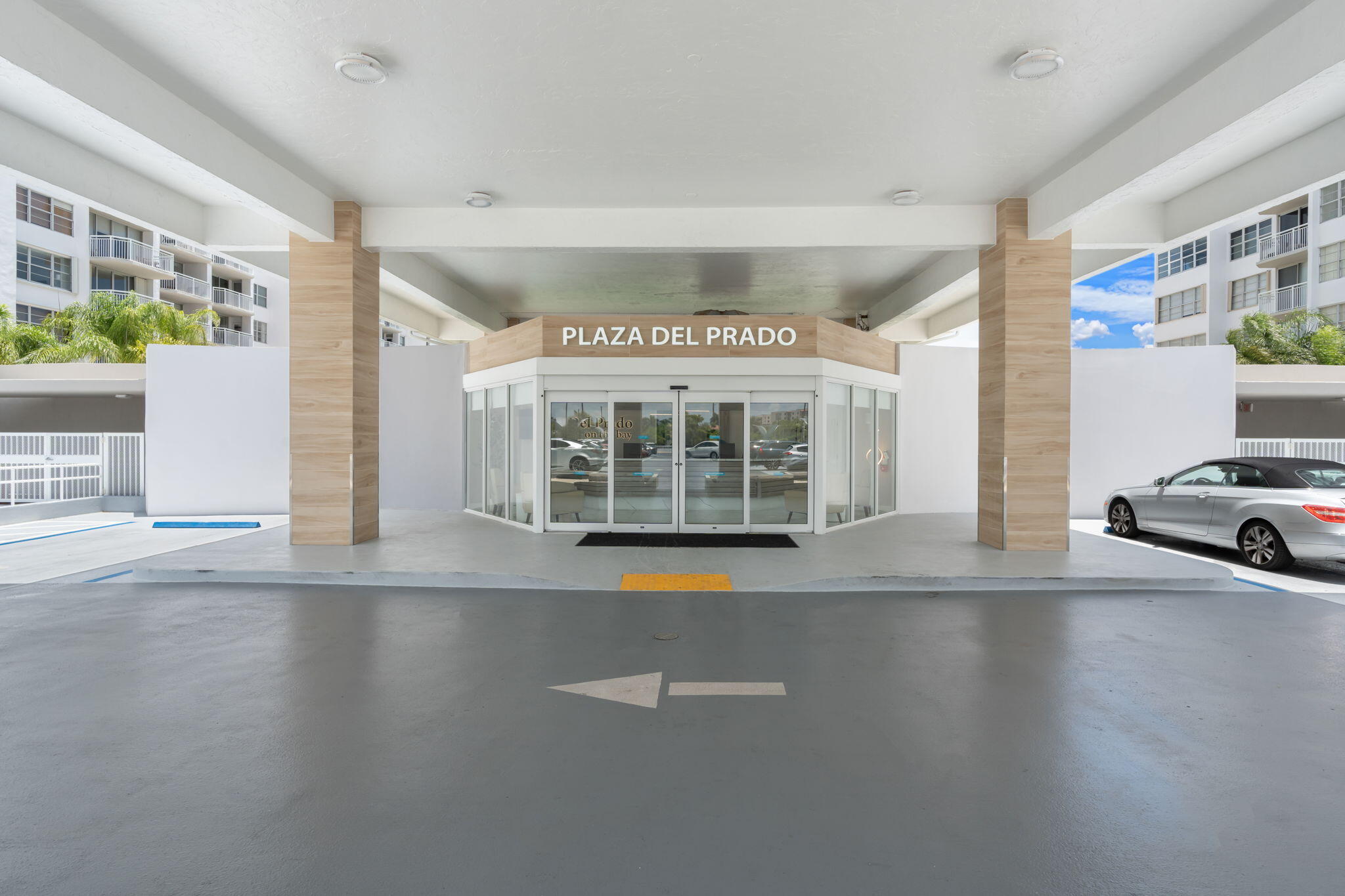 DEL PRADO CONDO - Residential