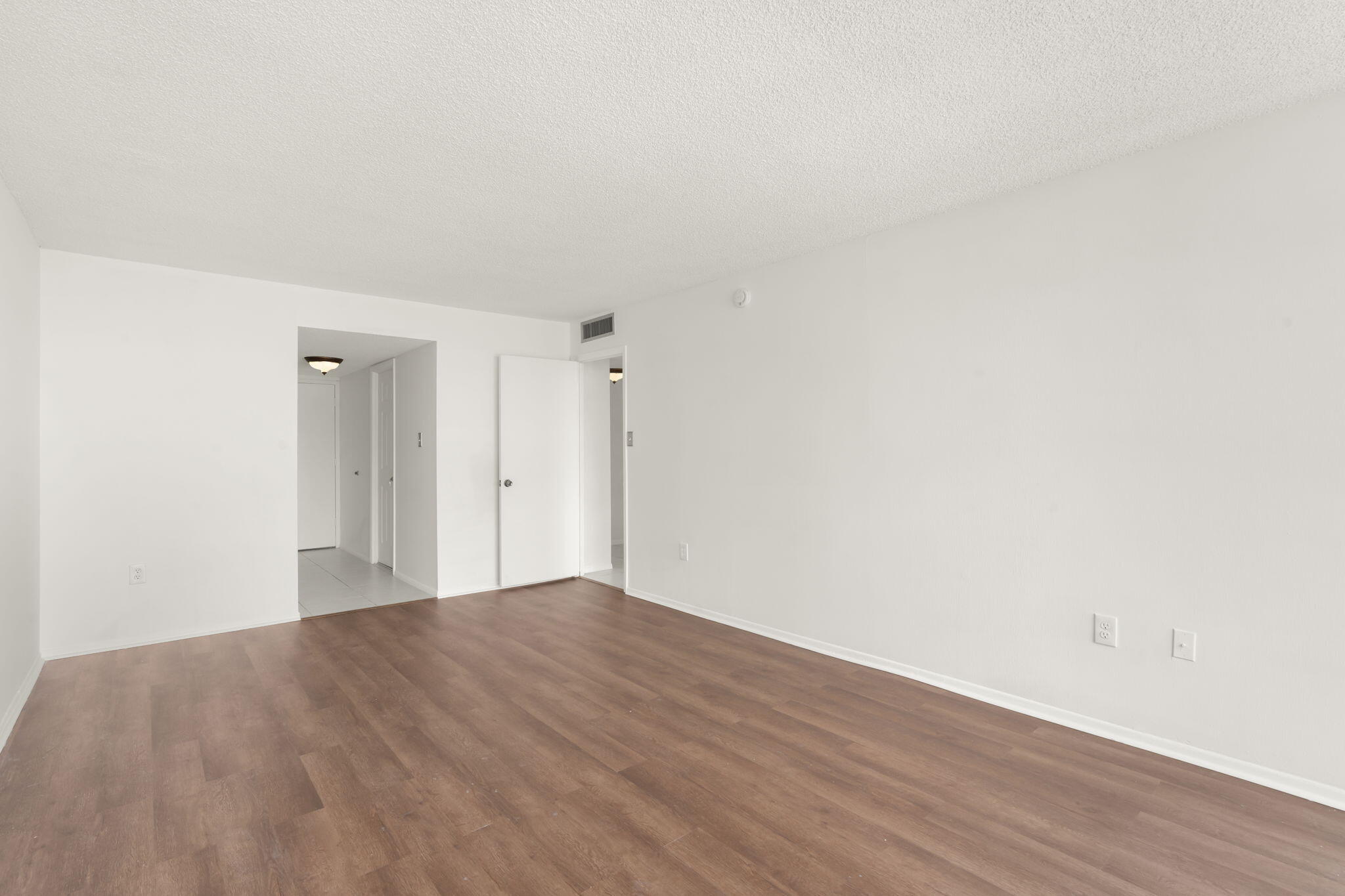 DEL PRADO CONDO - Residential