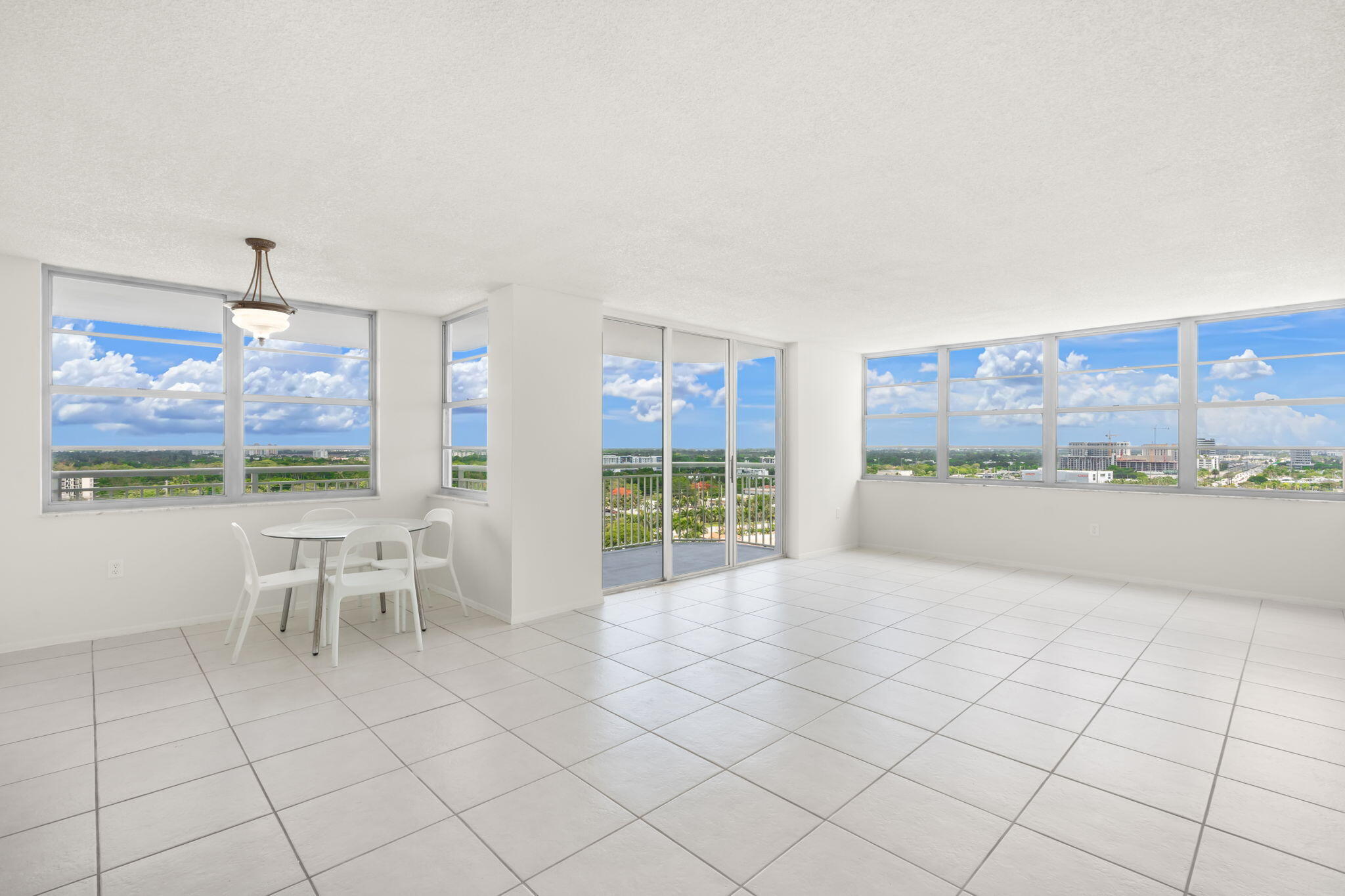 DEL PRADO CONDO - Residential