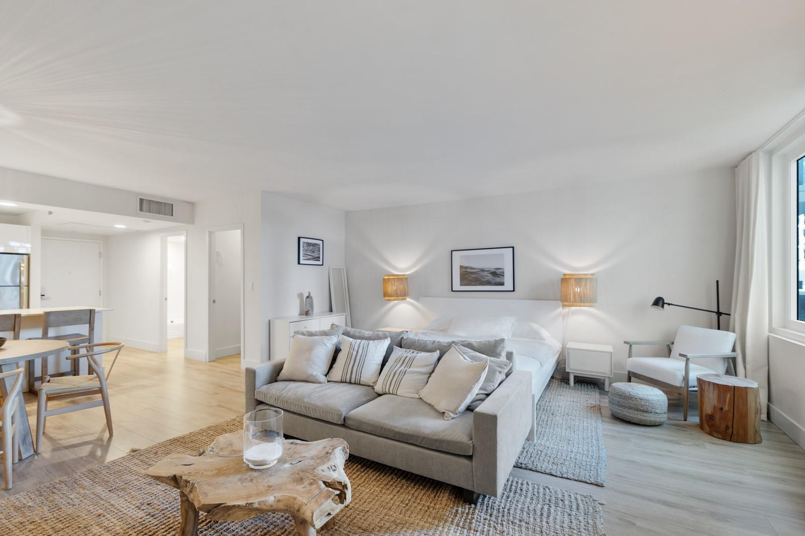 Stylishly remodeled, turnkey studio at the iconic Roney Palace, sharing the same building as the 1 Hotel South Beach for true resort-style living. Enjoy access to 3 oceanfront pools, Anatomy Fitness, Bamford Spa, beach service, beach club & more. Stay and play- rent when you're away- with flexible leasing up to 12Xs per year (30 day minimum). Sold fully furnished with assessments paid. On-site dining includes STK The Restaurant, AVIV Restaurant, Plnthouse Café, Watr Rooftop, Tala Beach Restaurant & The Sandbox Poolside Restaurant. Prime South Beach location steps from the ocean.