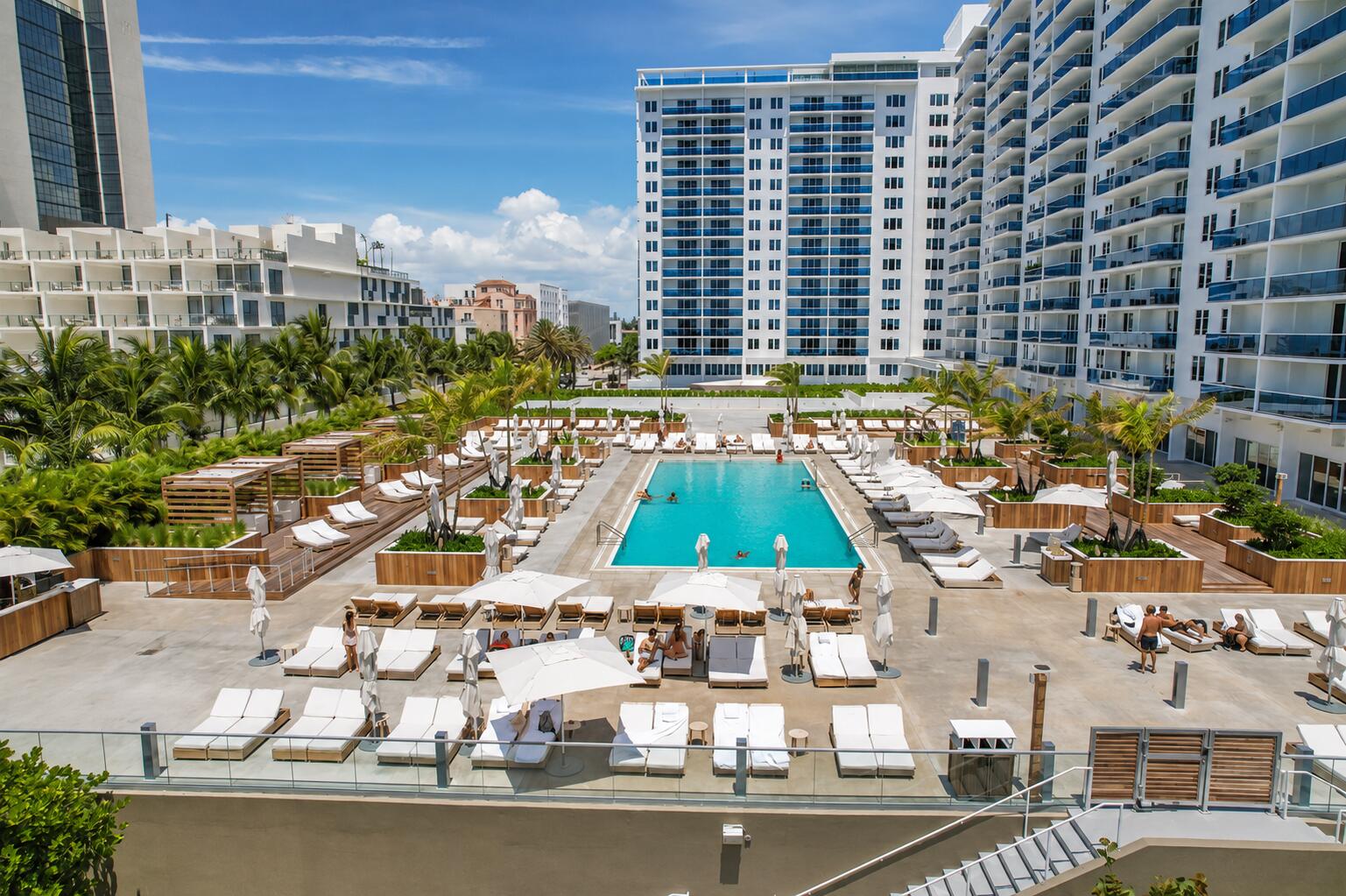 Roney Palace - Residential