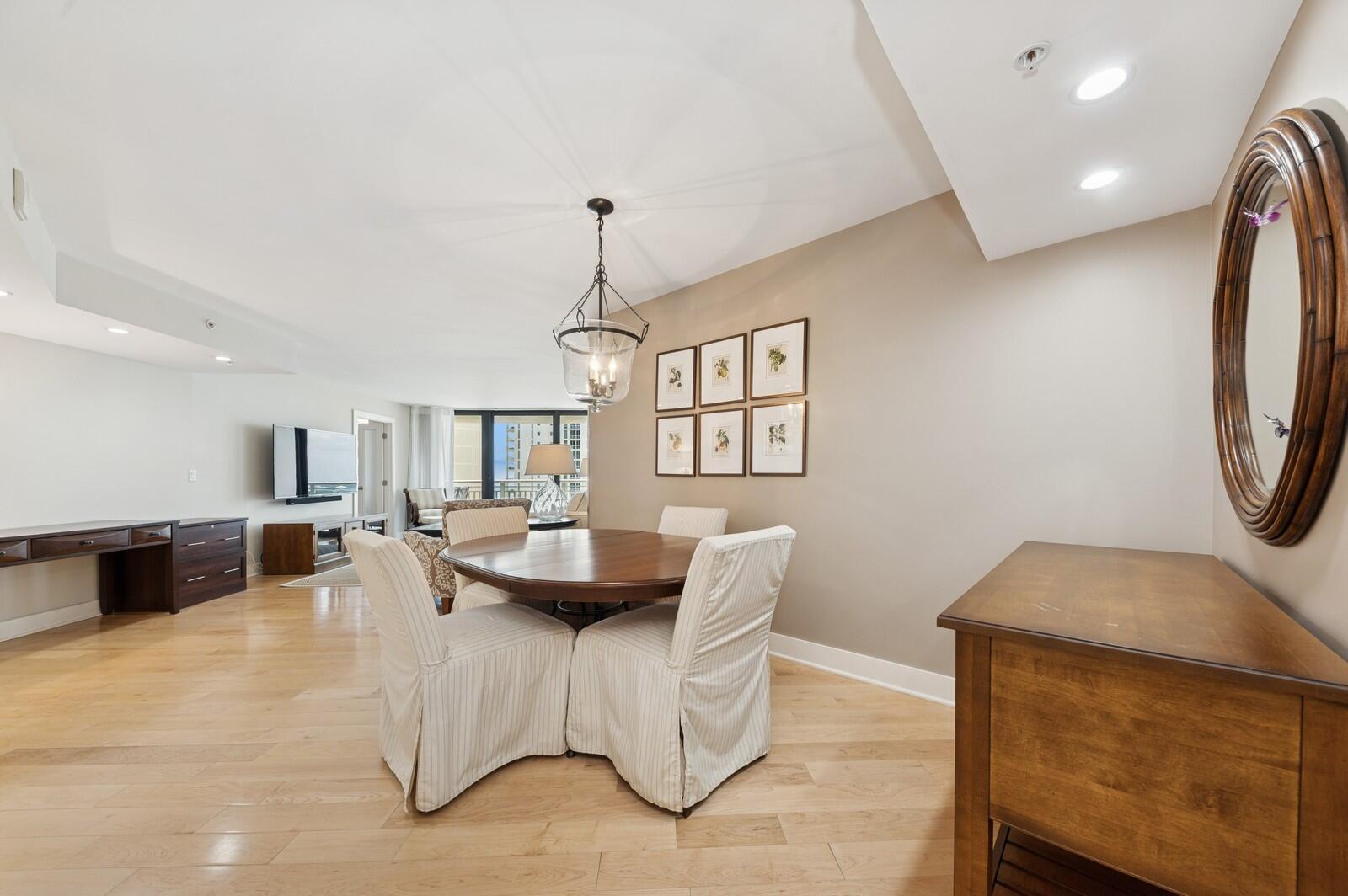 TIARA CONDO - Residential