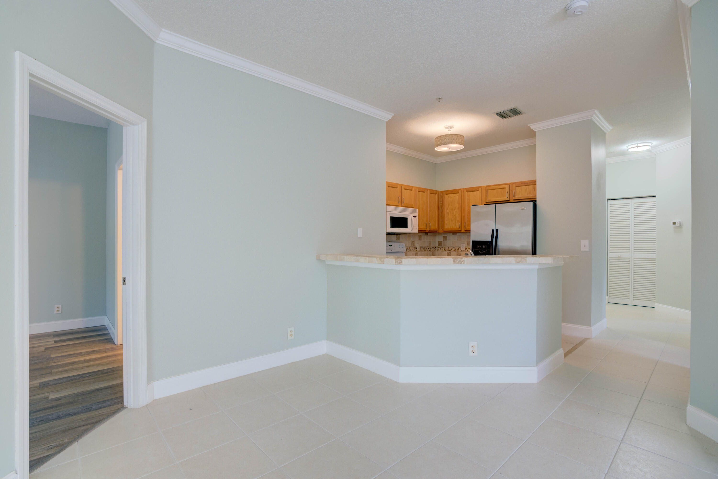 TEQUESTA TRACE CONDO - Residential