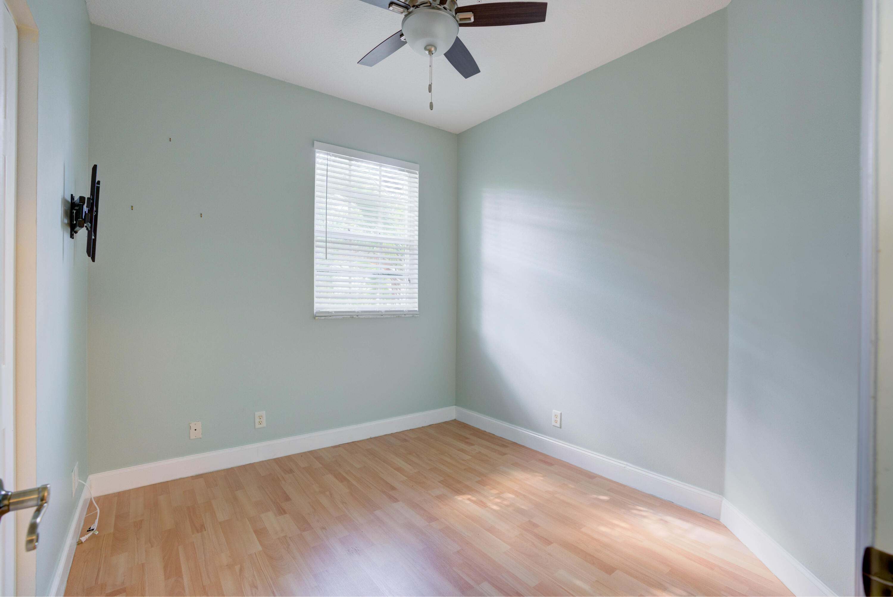 TEQUESTA TRACE CONDO - Residential