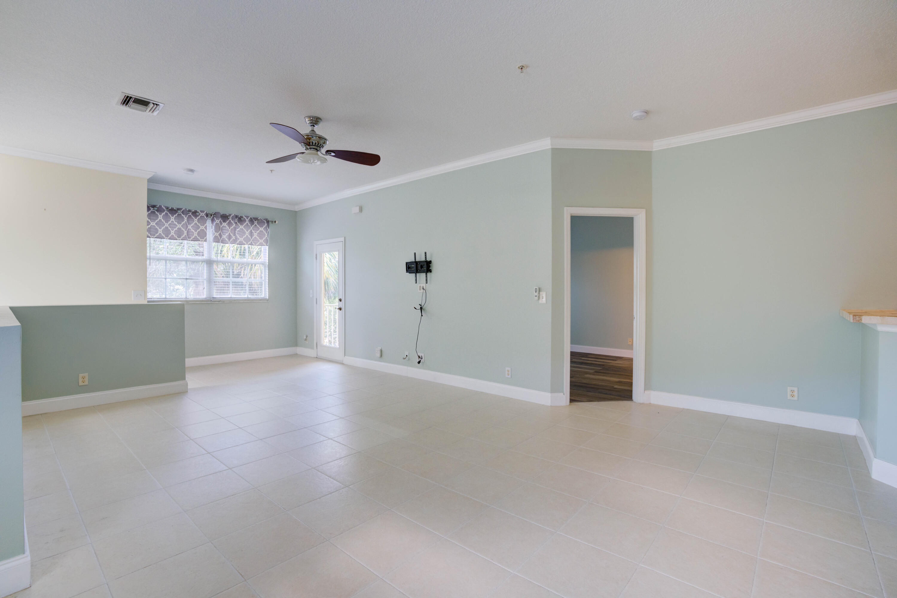TEQUESTA TRACE CONDO - Residential