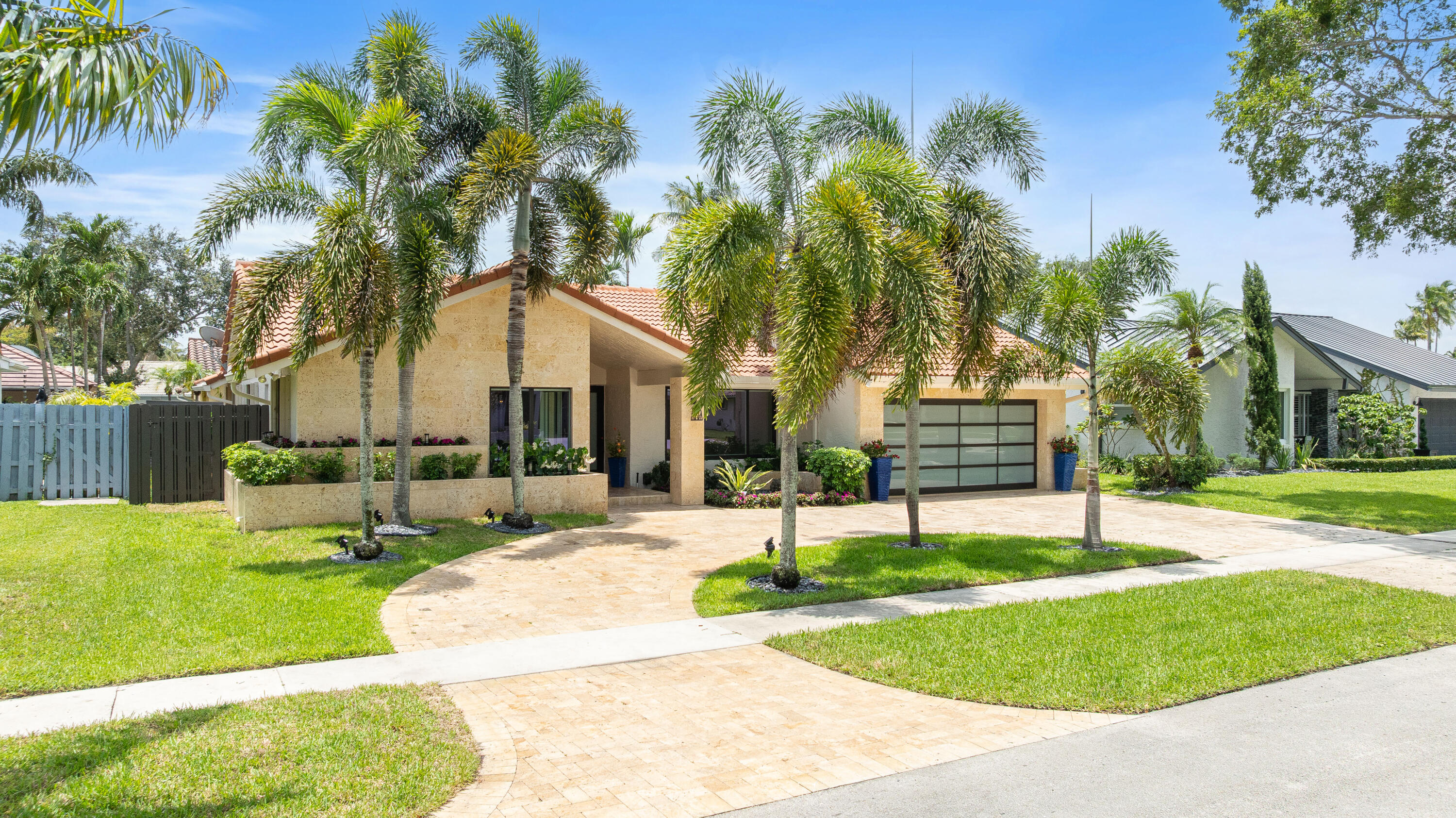 NOB HILL ESTATES 2 SEC - Residential