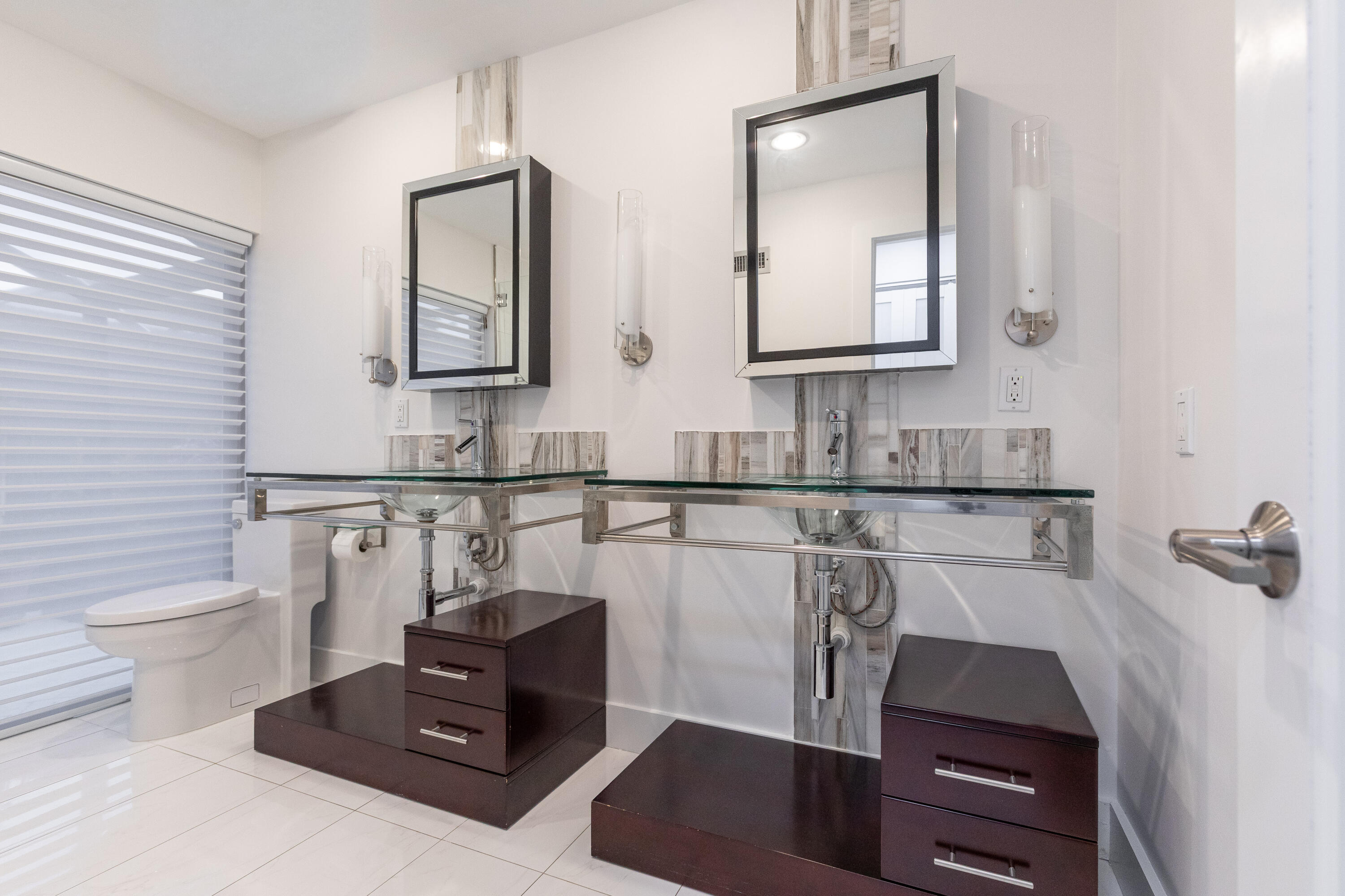 NOB HILL ESTATES 2 SEC - Residential