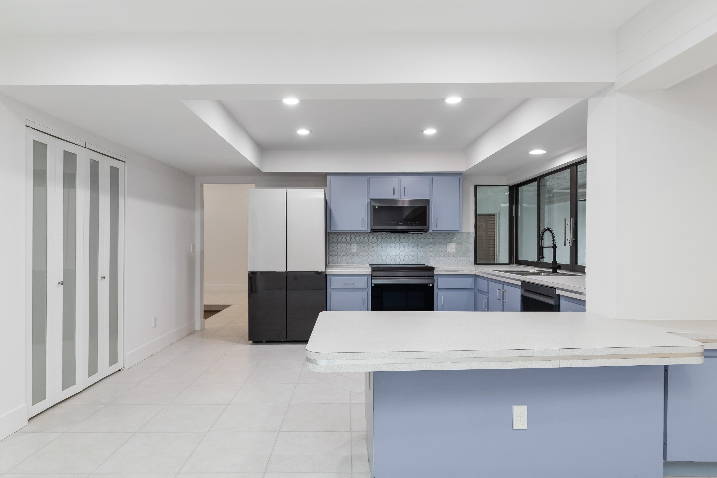 NOB HILL ESTATES 2 SEC - Residential