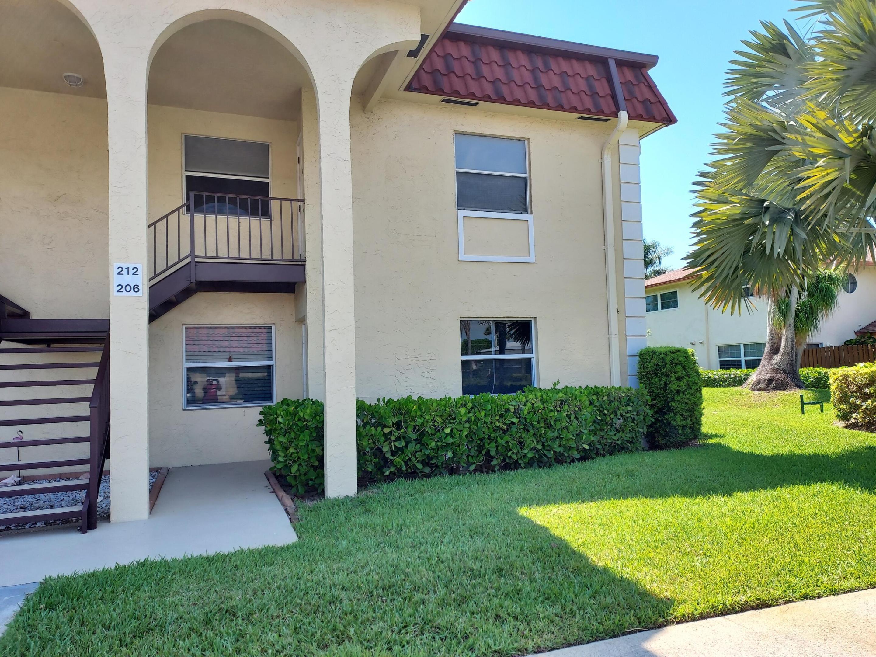 VILLAS ON THE GREEN CONDO - Residential Lease