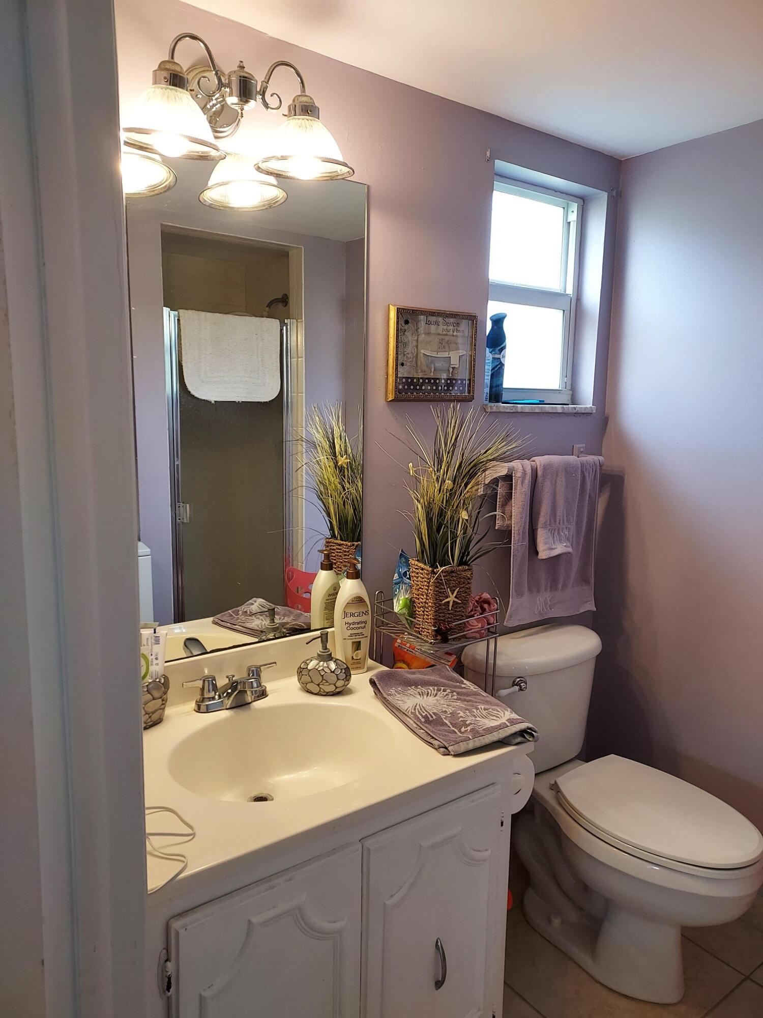 VILLAS ON THE GREEN CONDO - Residential Lease