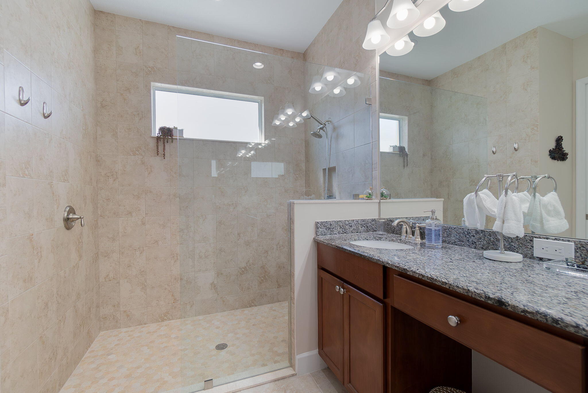 GROVES OF WESTLAKE - Residential Lease