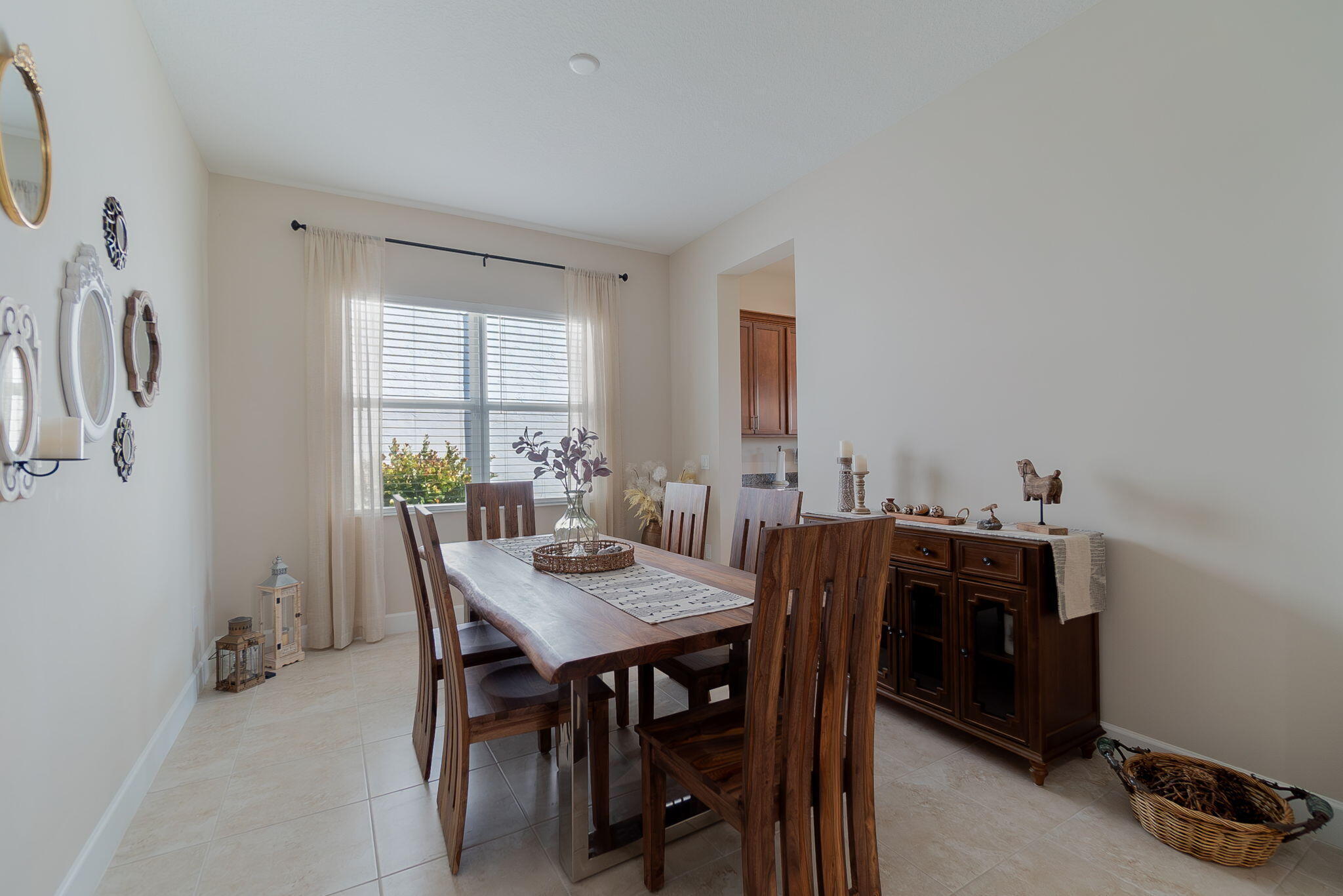 GROVES OF WESTLAKE - Residential Lease