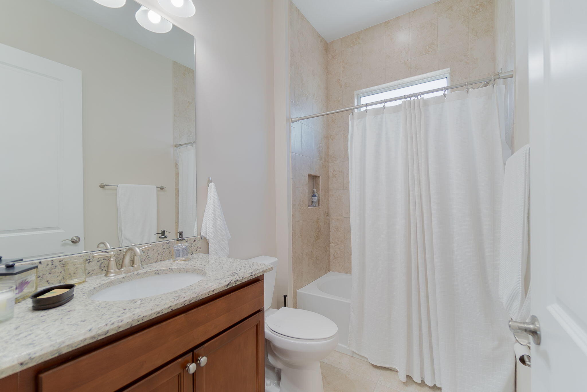 GROVES OF WESTLAKE - Residential Lease