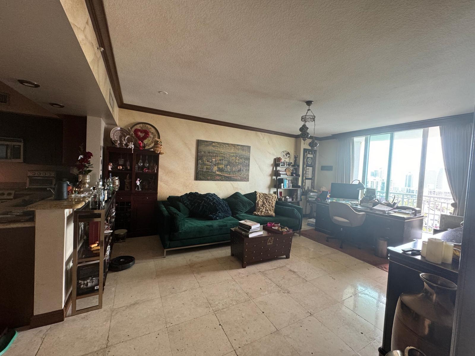 DUO CONDOMINIUM EAST - Residential