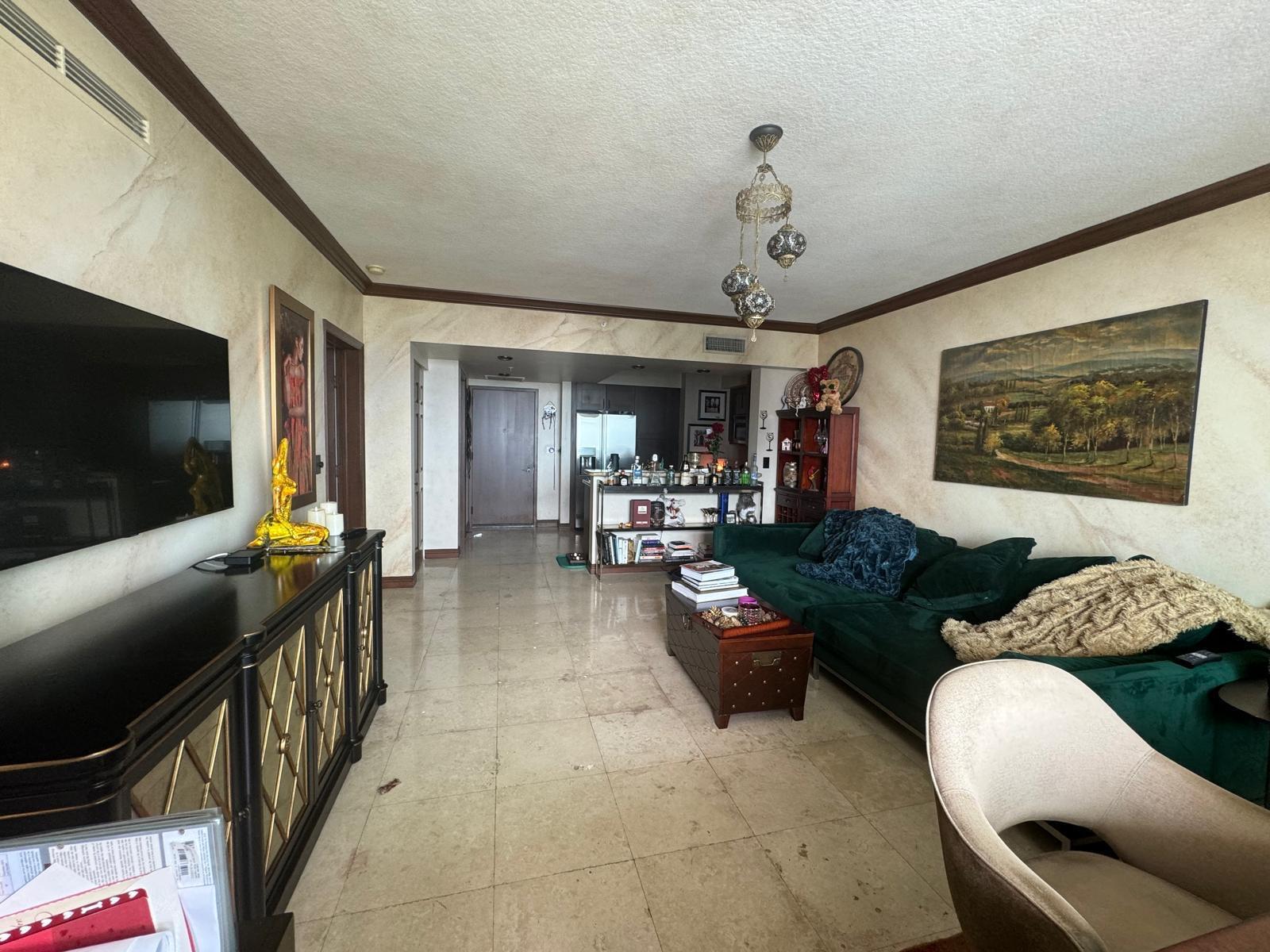 DUO CONDOMINIUM EAST - Residential