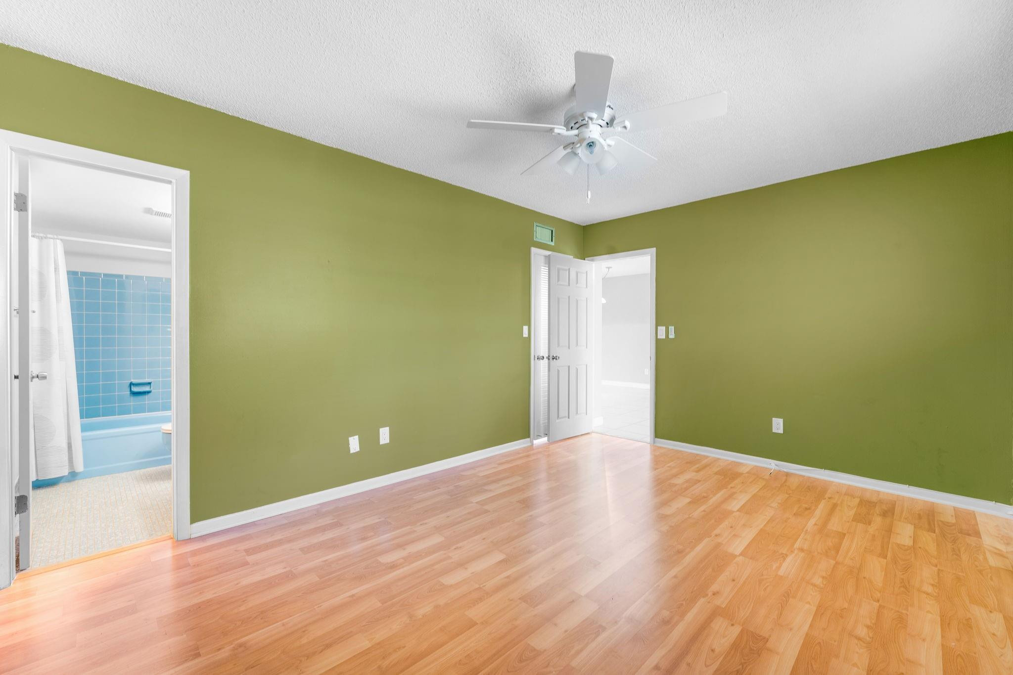 ORIOLE GARDENS THREE 89 CONDO - Residential