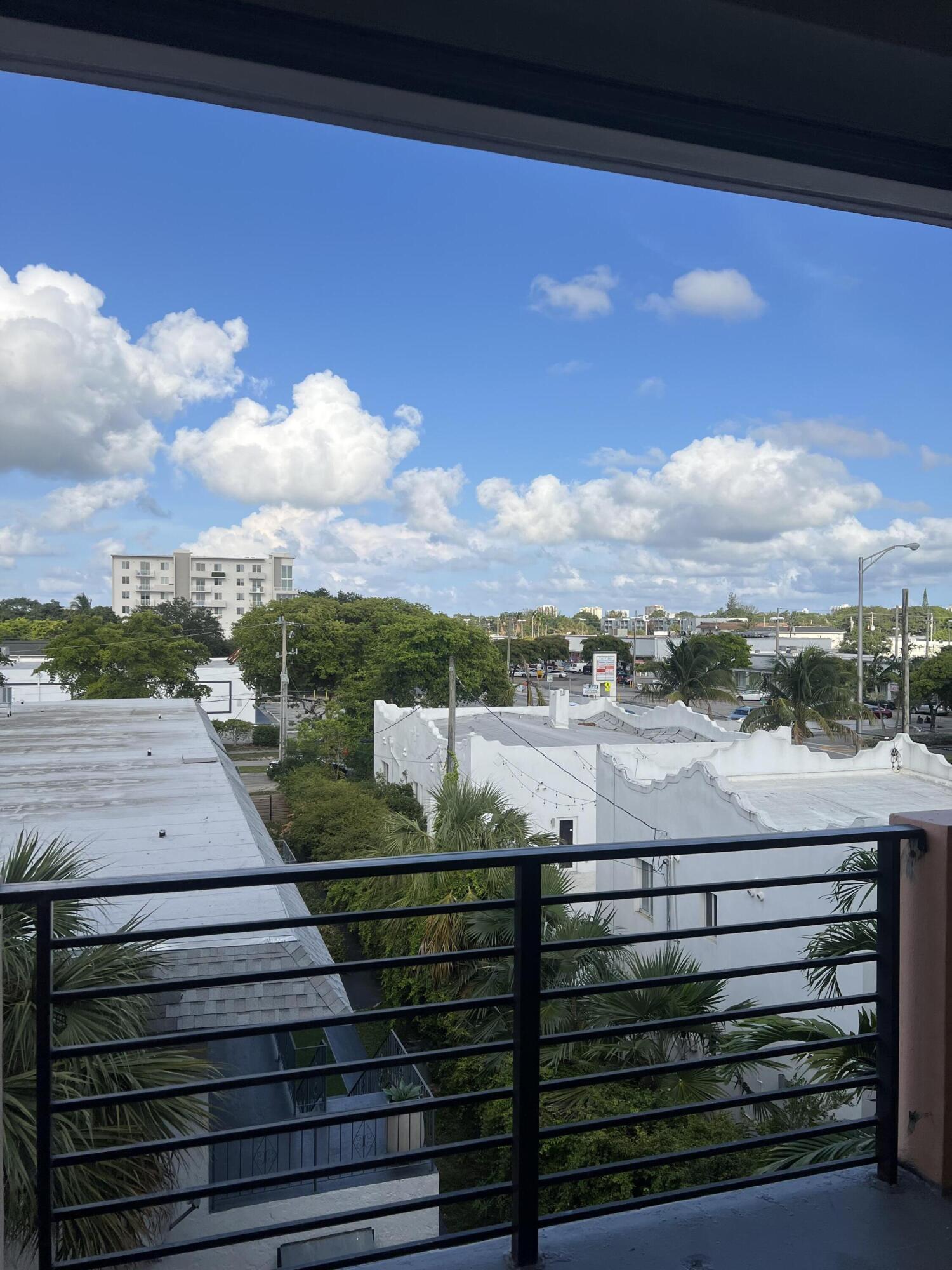 MALKY CONDO - Residential Lease
