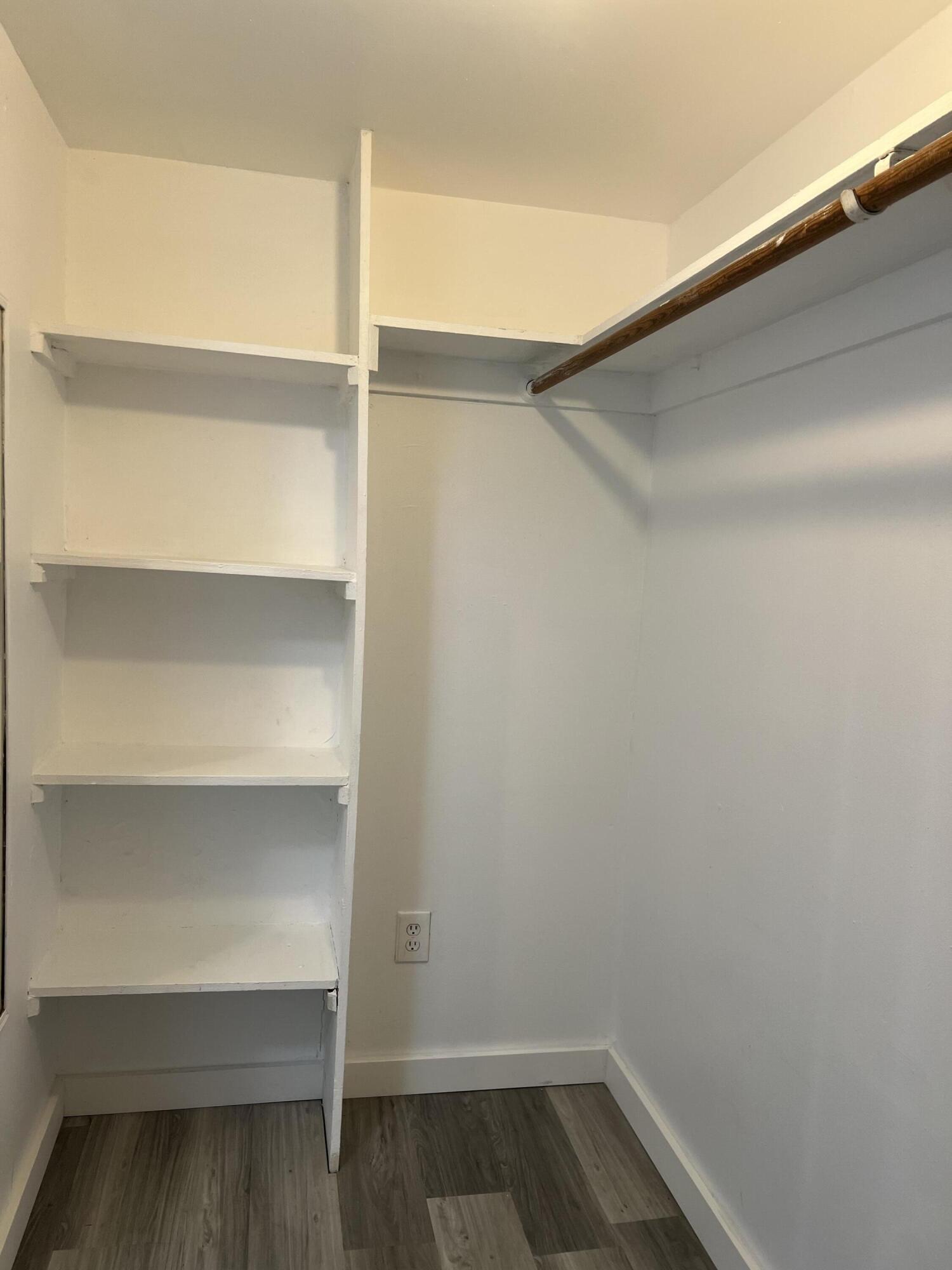 MALKY CONDO - Residential Lease
