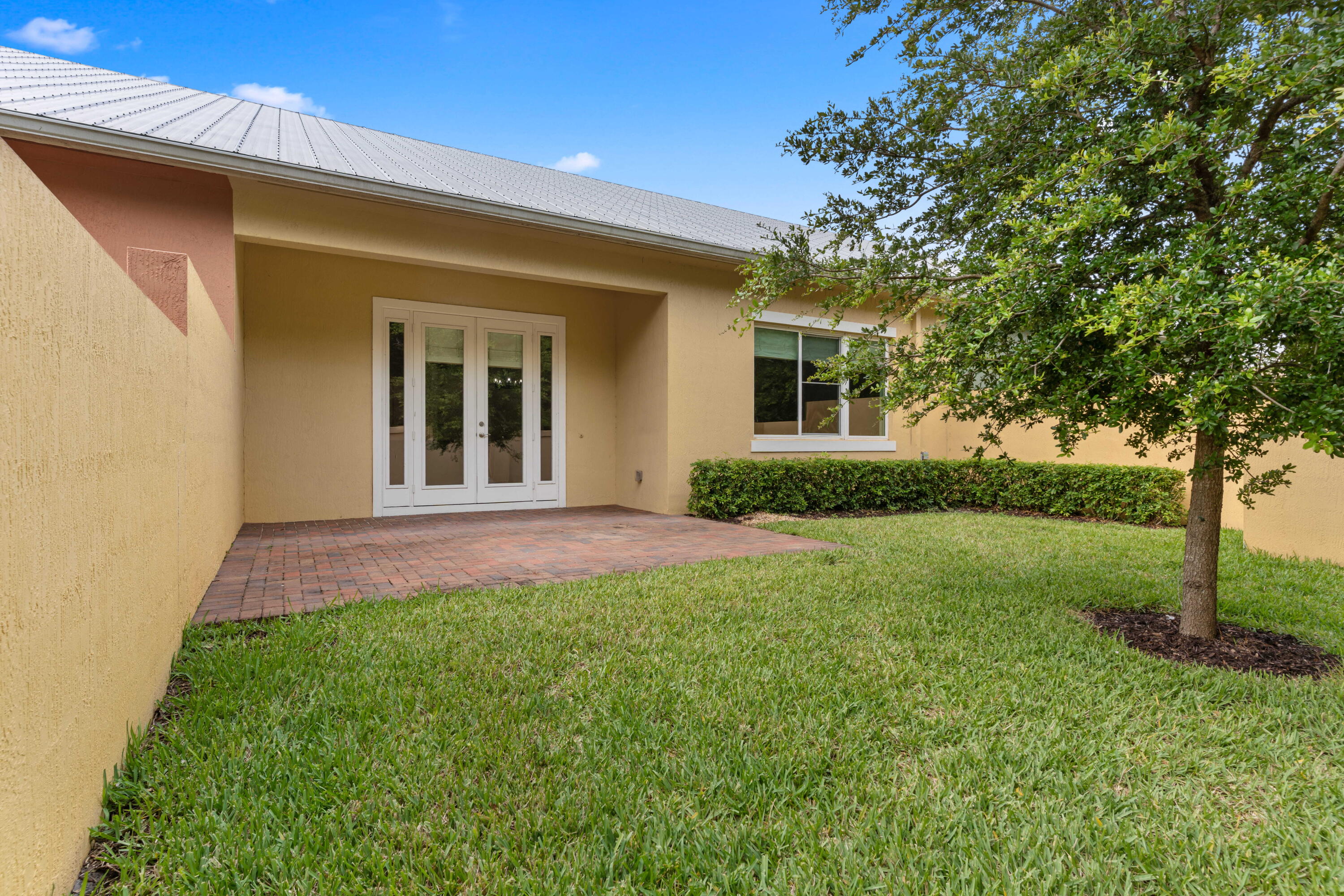 BRIDGEPOINTE SUBDIVISION - Residential