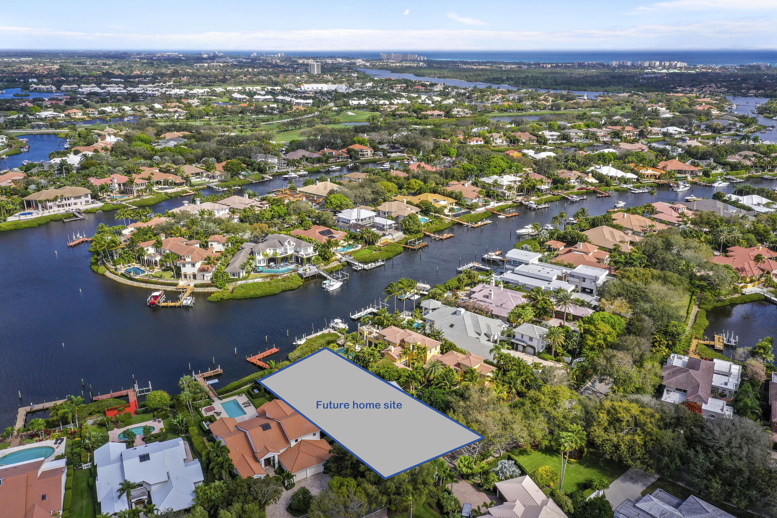 ADMIRALS COVE - Residential
