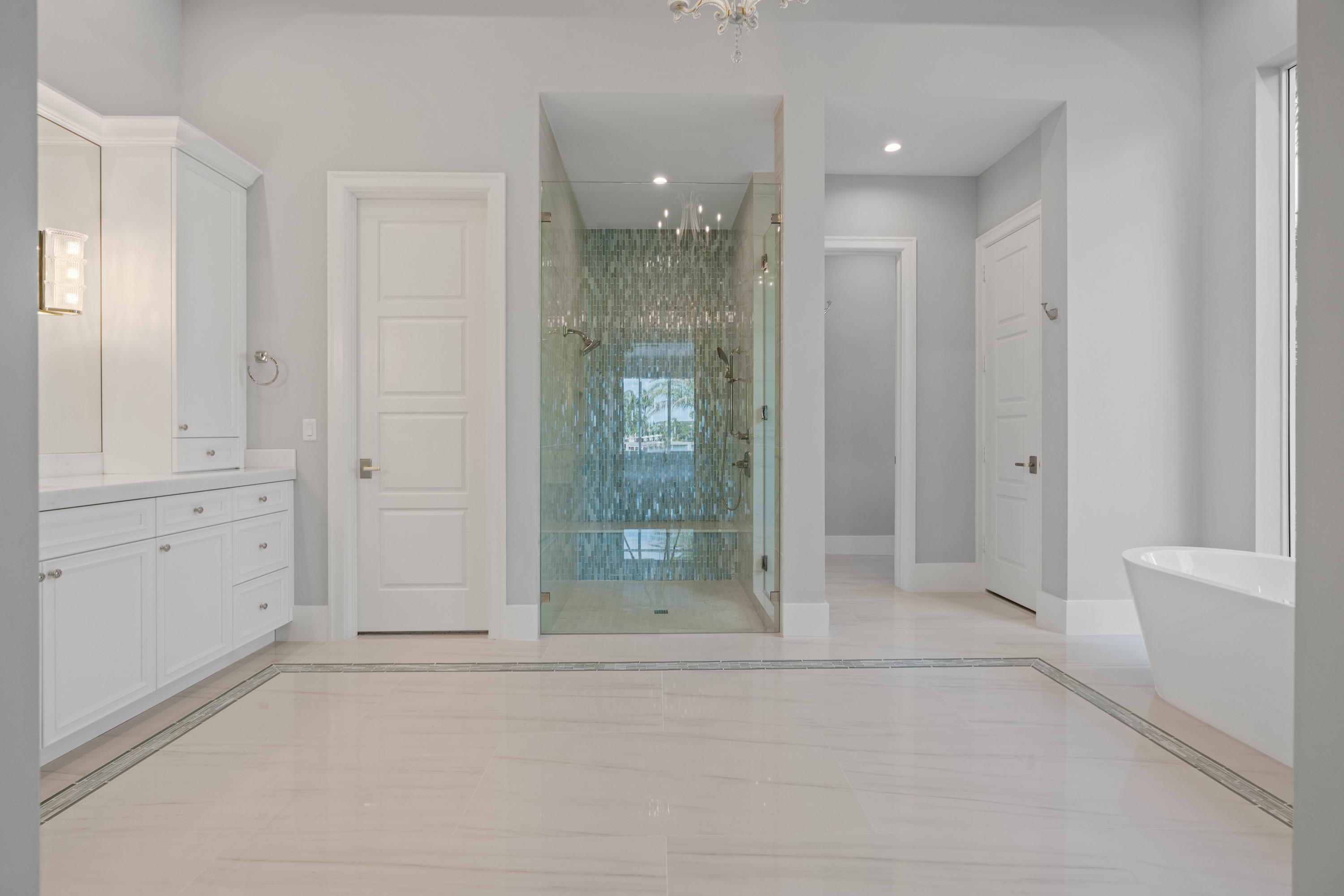 ADMIRALS COVE - Residential