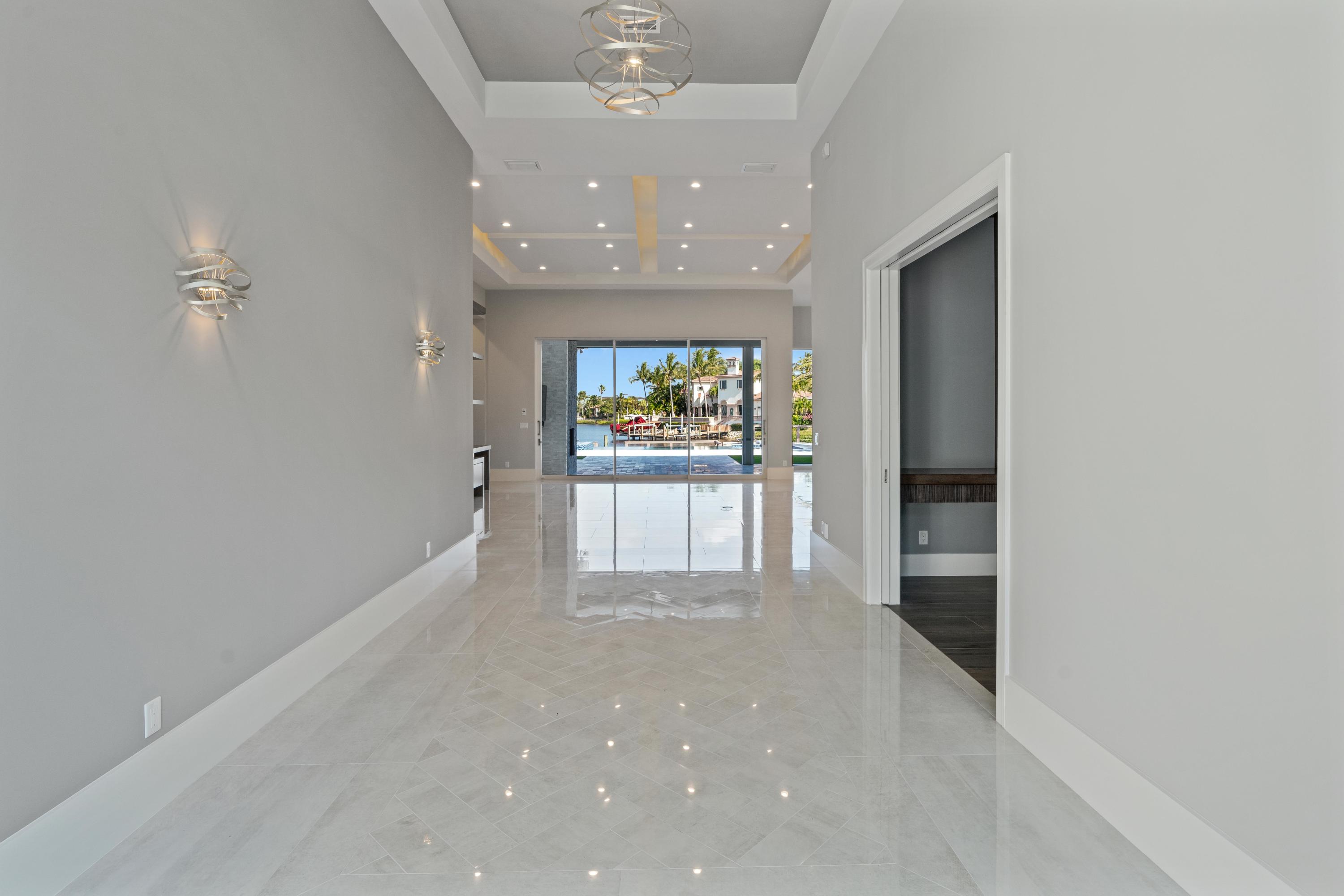 ADMIRALS COVE - Residential