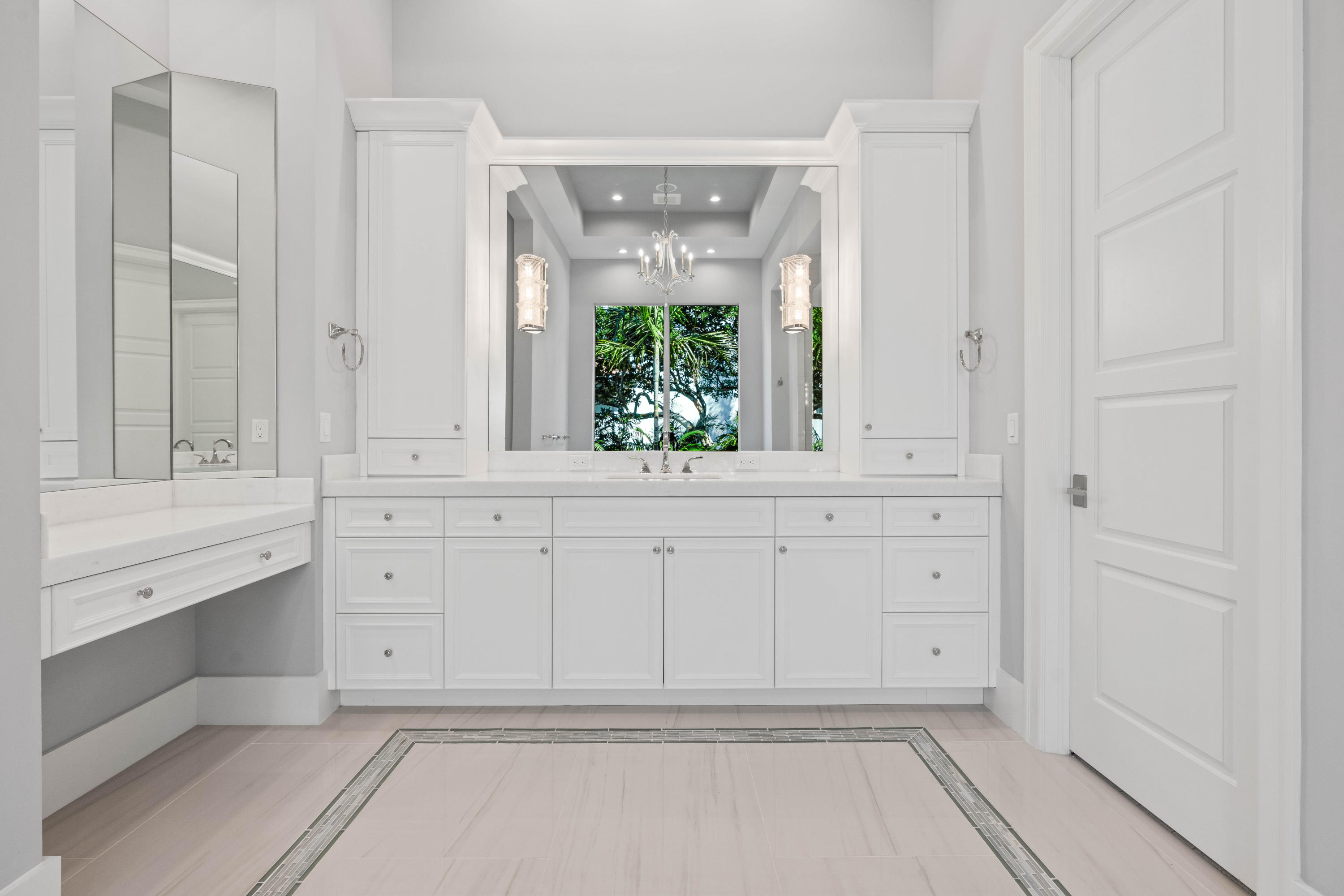 ADMIRALS COVE - Residential