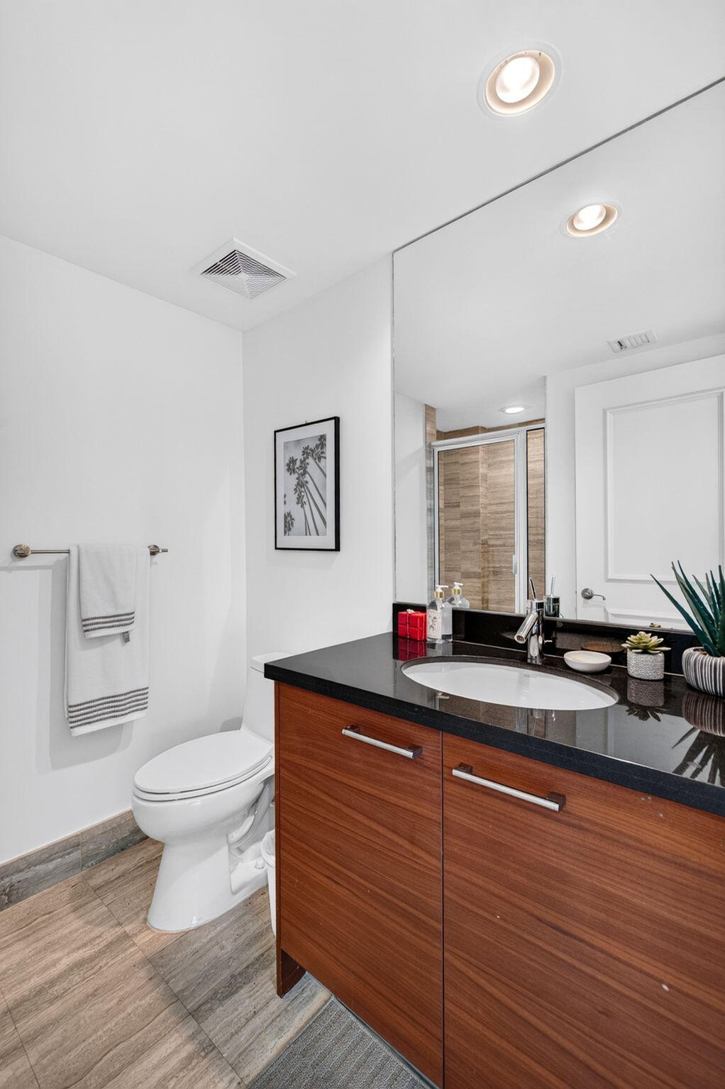 Las Olas Beach Club - Residential Lease