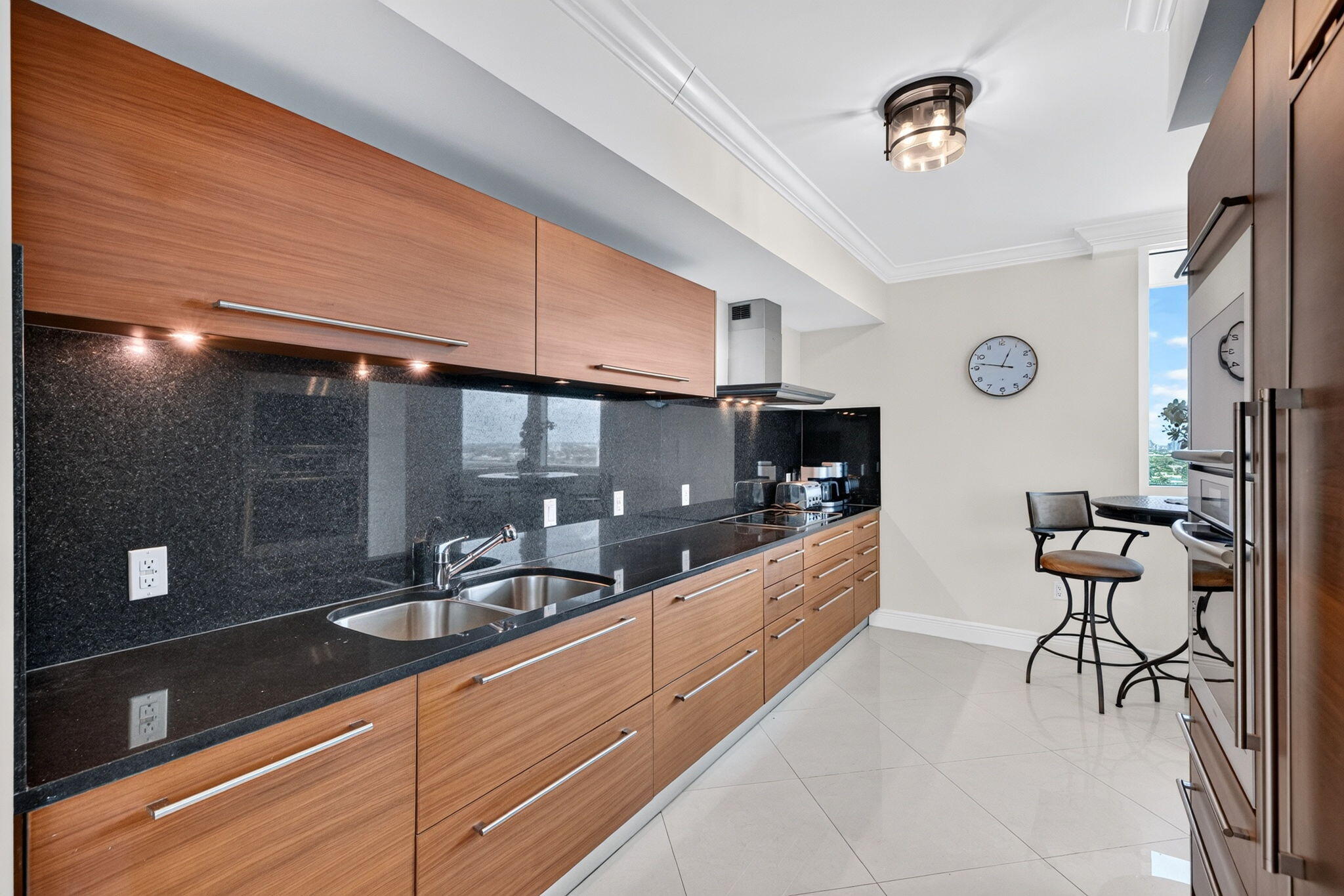 Las Olas Beach Club - Residential Lease