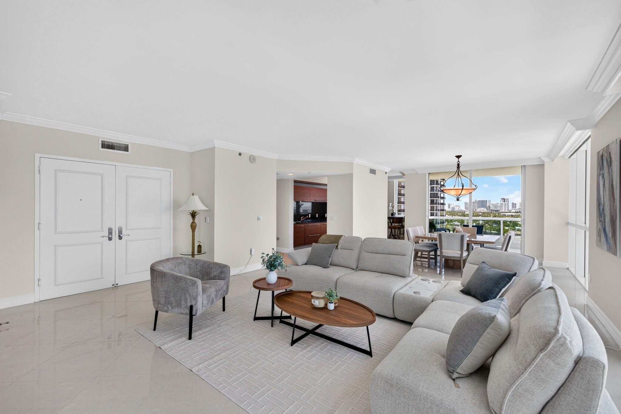 Las Olas Beach Club - Residential Lease