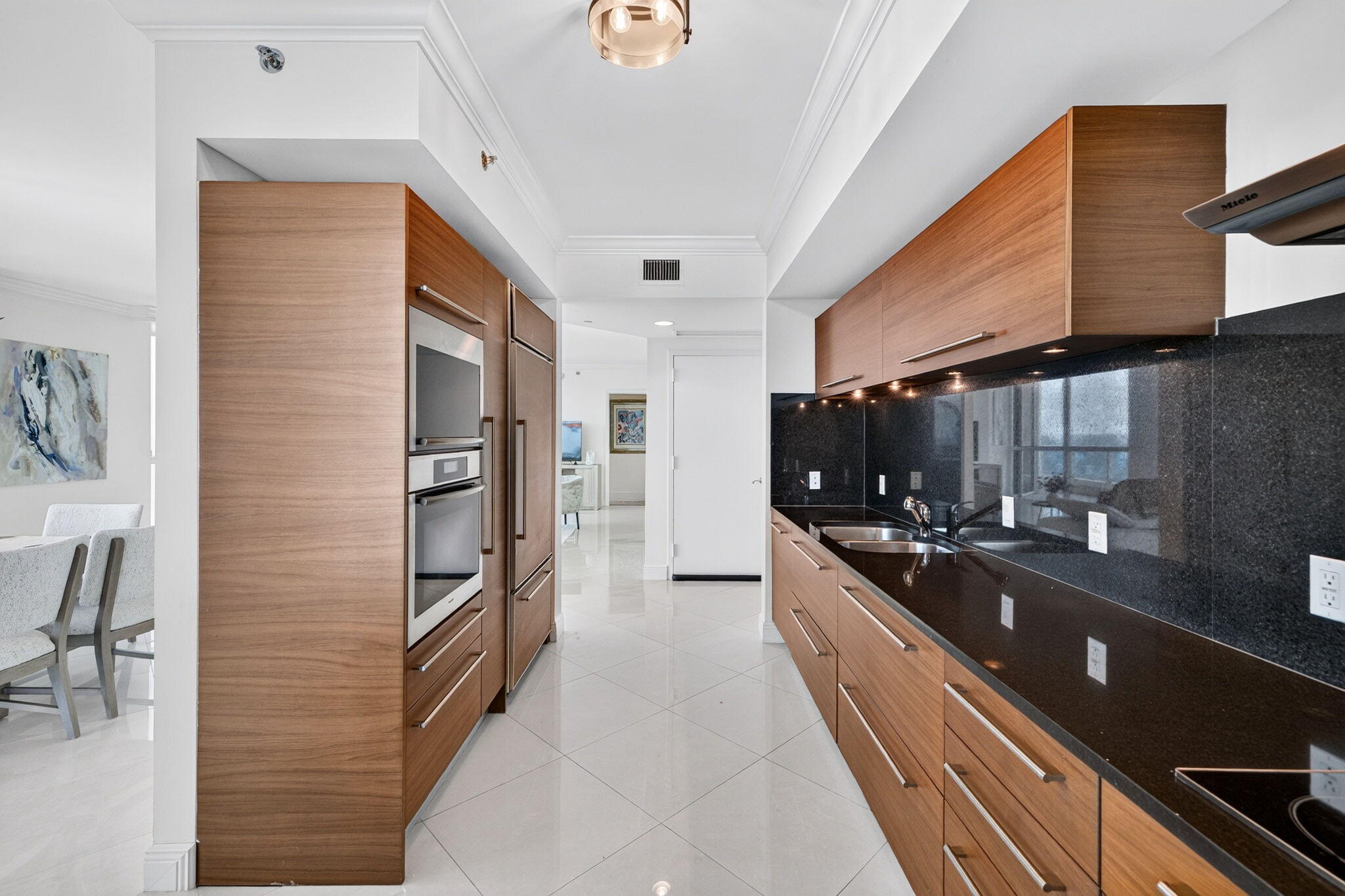 Las Olas Beach Club - Residential Lease