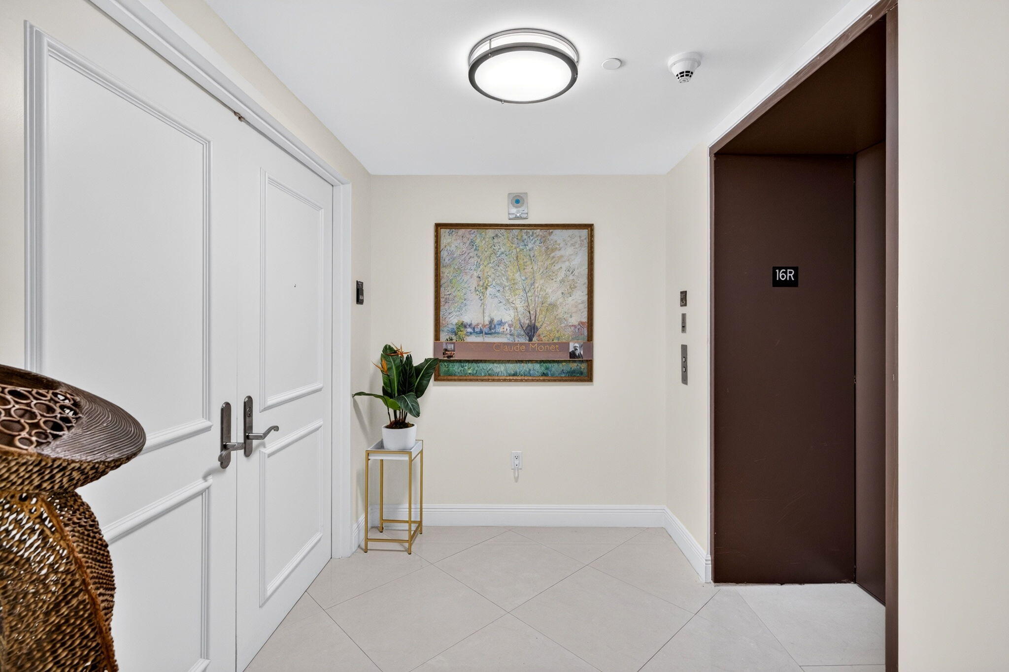 Las Olas Beach Club - Residential Lease