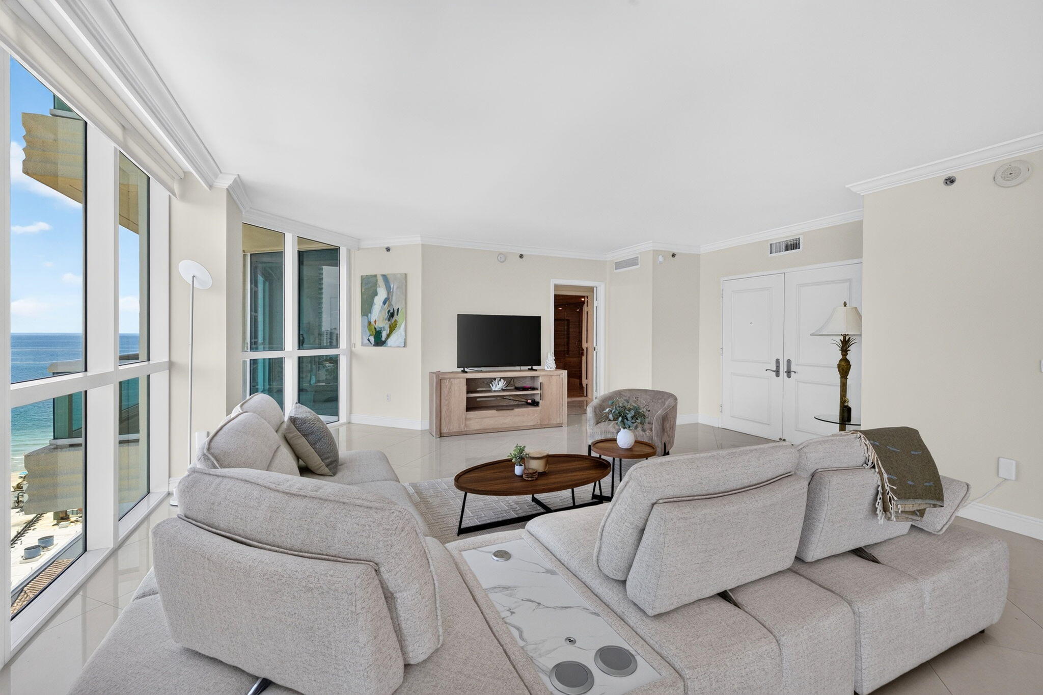 Las Olas Beach Club - Residential Lease