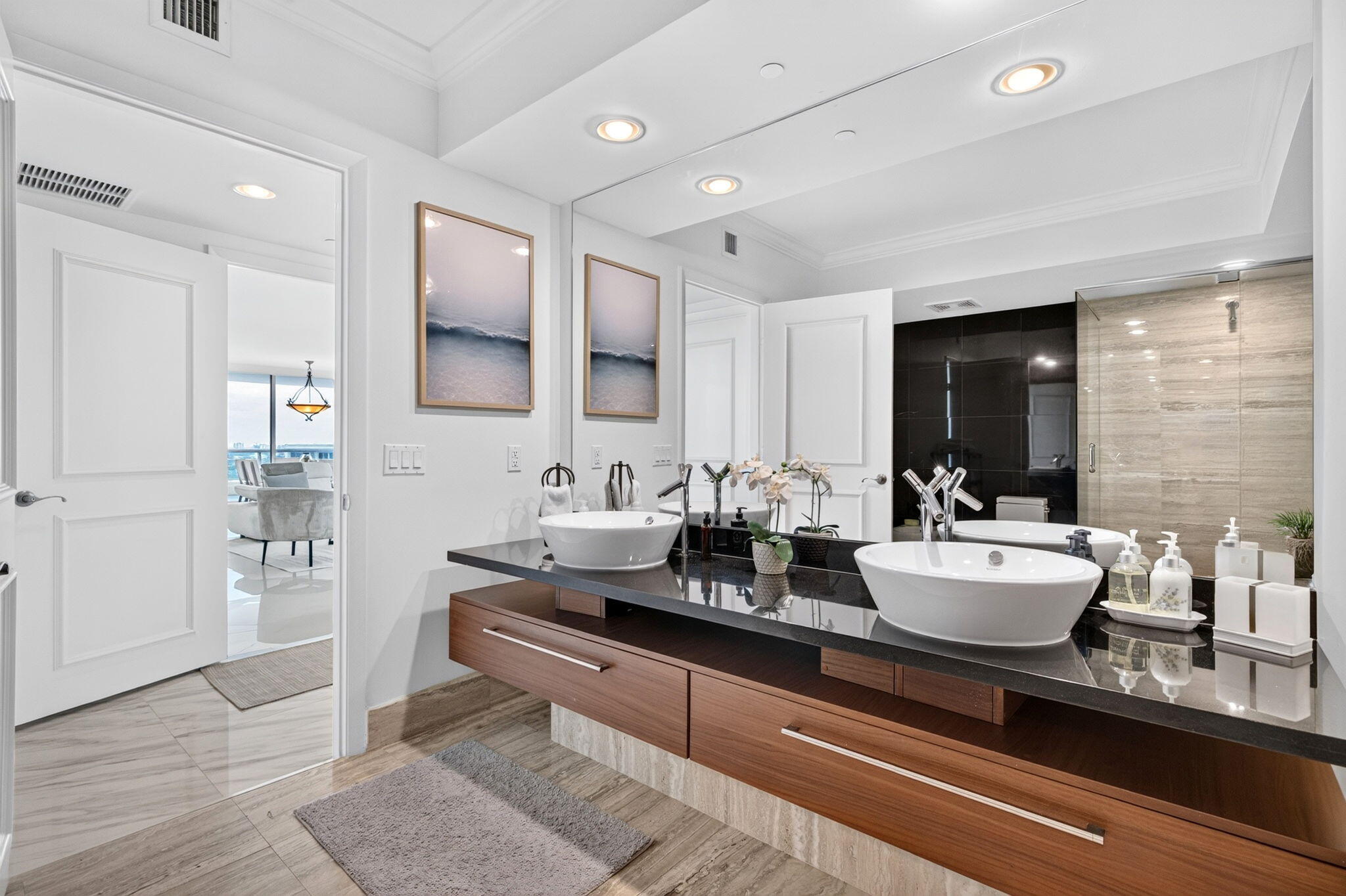 Las Olas Beach Club - Residential Lease