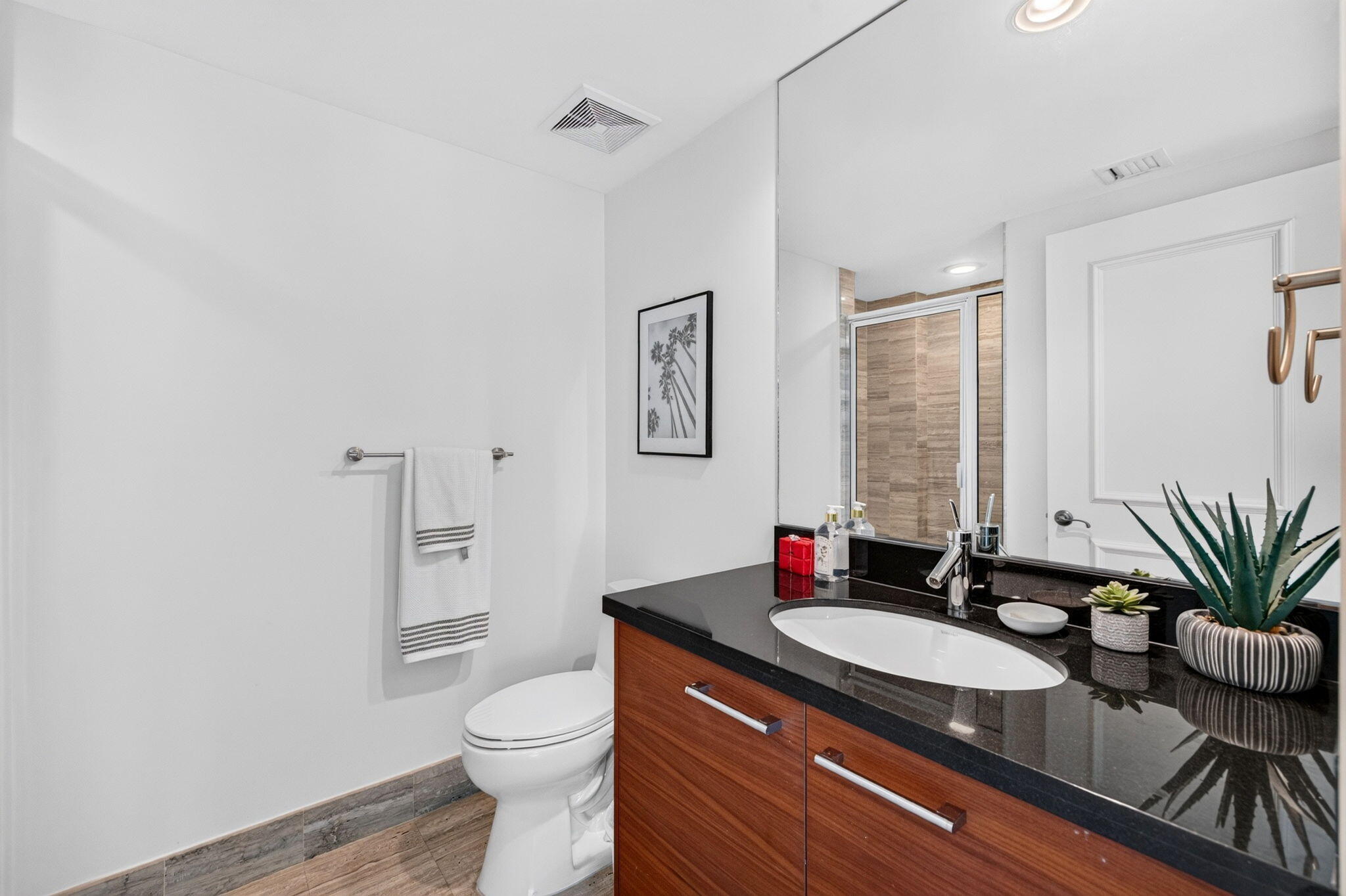 Las Olas Beach Club - Residential Lease