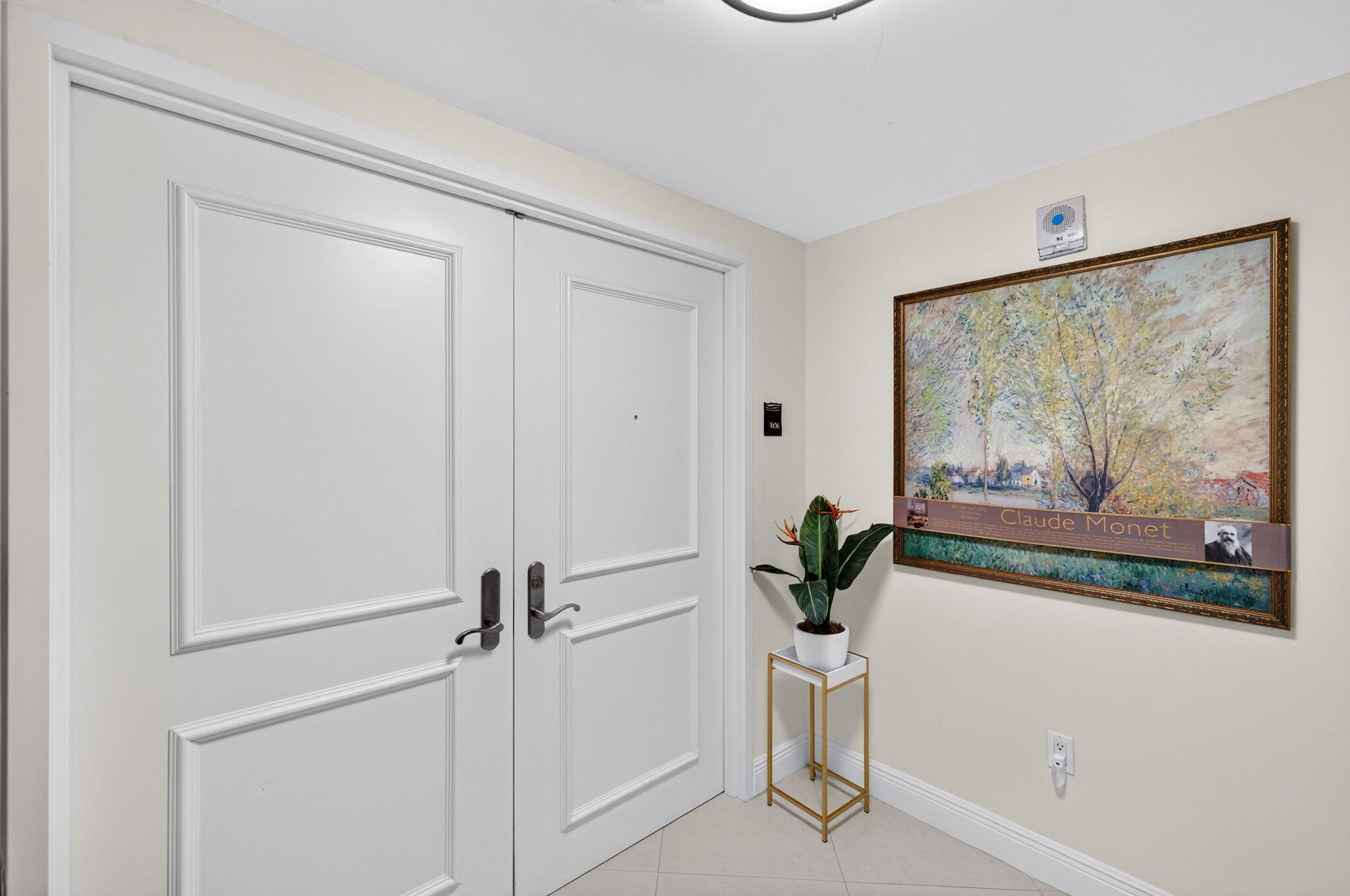 Las Olas Beach Club - Residential Lease