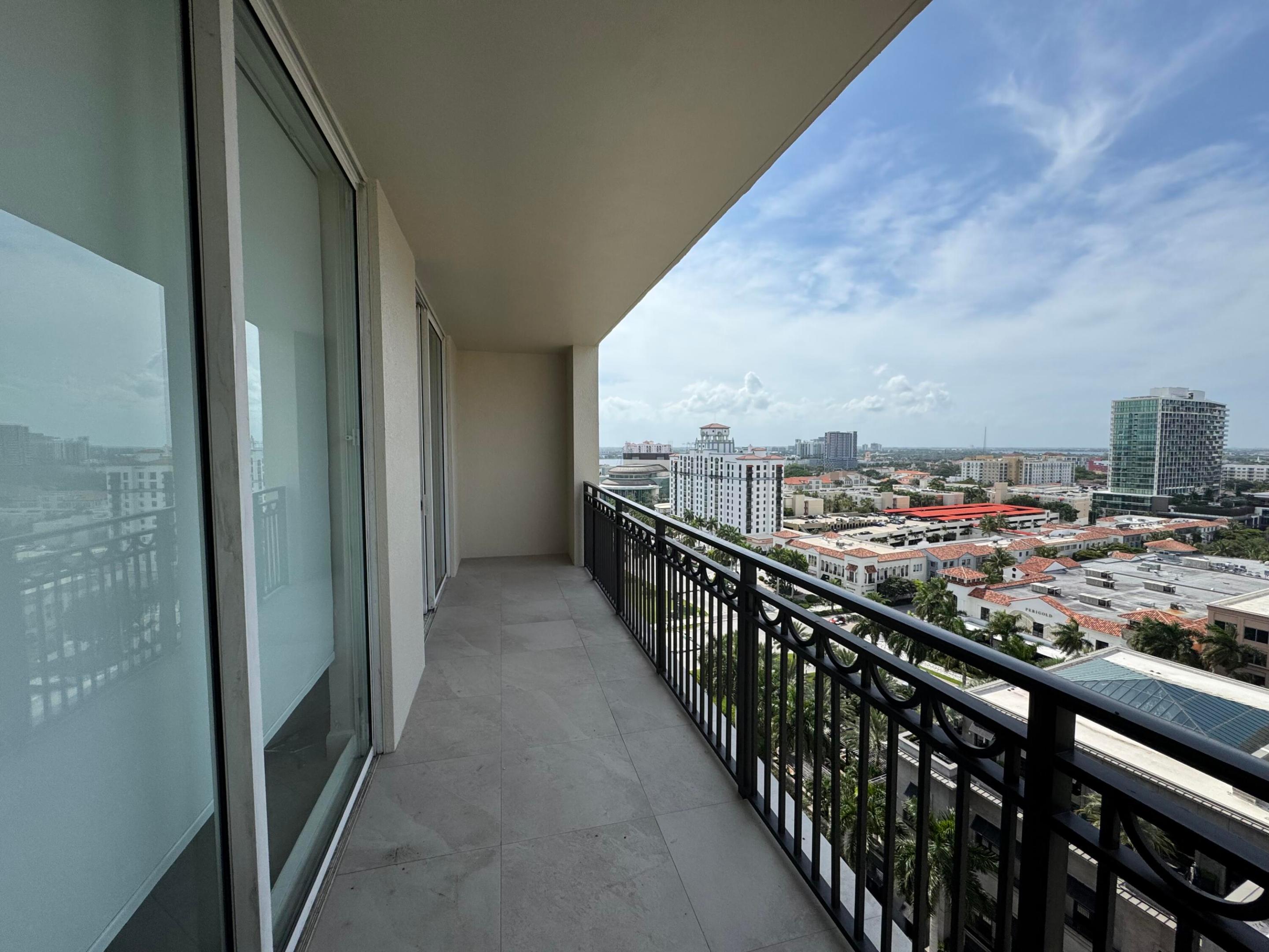 CITYPLACE SOUTH TOWER CONDO - Residential