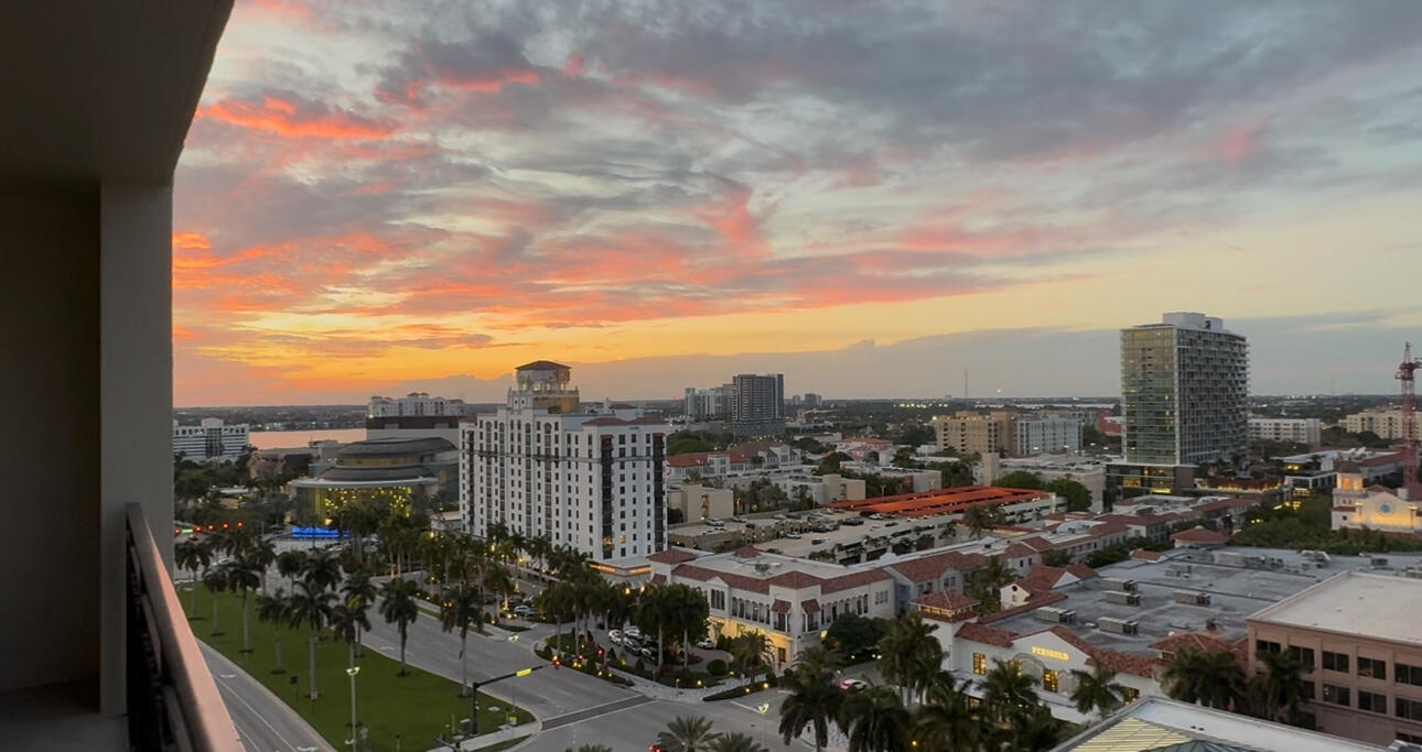 CITYPLACE SOUTH TOWER CONDO - Residential