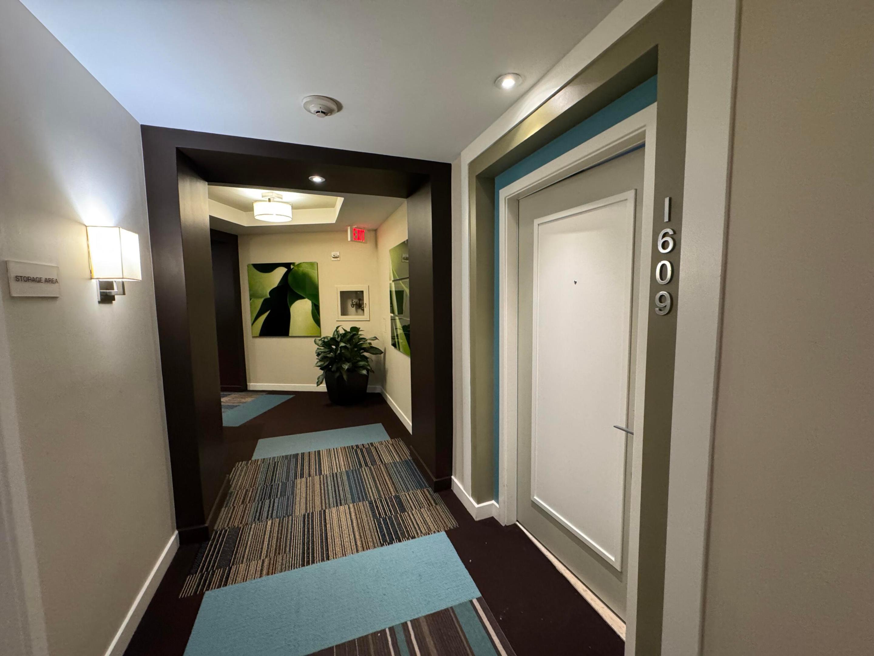 CITYPLACE SOUTH TOWER CONDO - Residential
