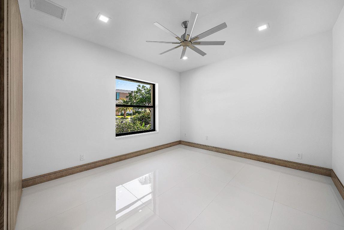 POINT MANALAPAN PL 1 IN - Residential
