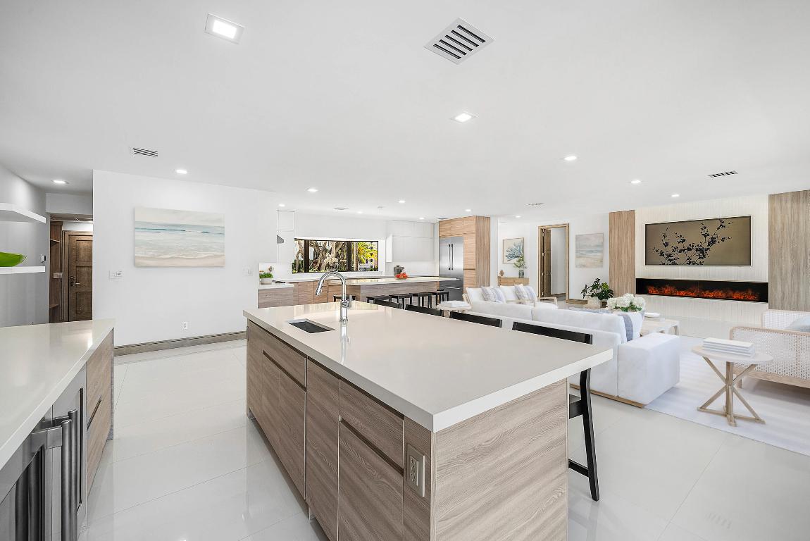 POINT MANALAPAN PL 1 IN - Residential