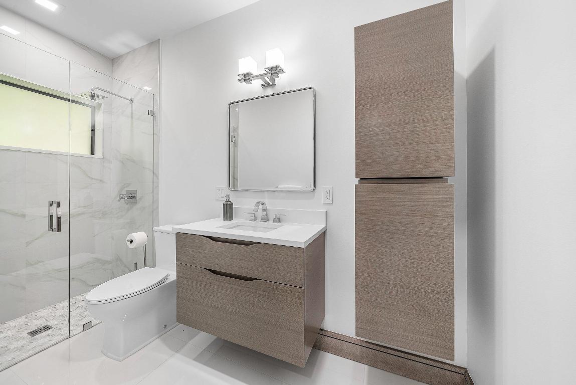 POINT MANALAPAN PL 1 IN - Residential