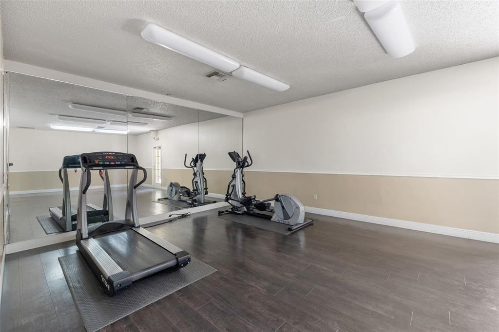 LA HACIENDA COUNTRY CLUB OF - Residential Lease