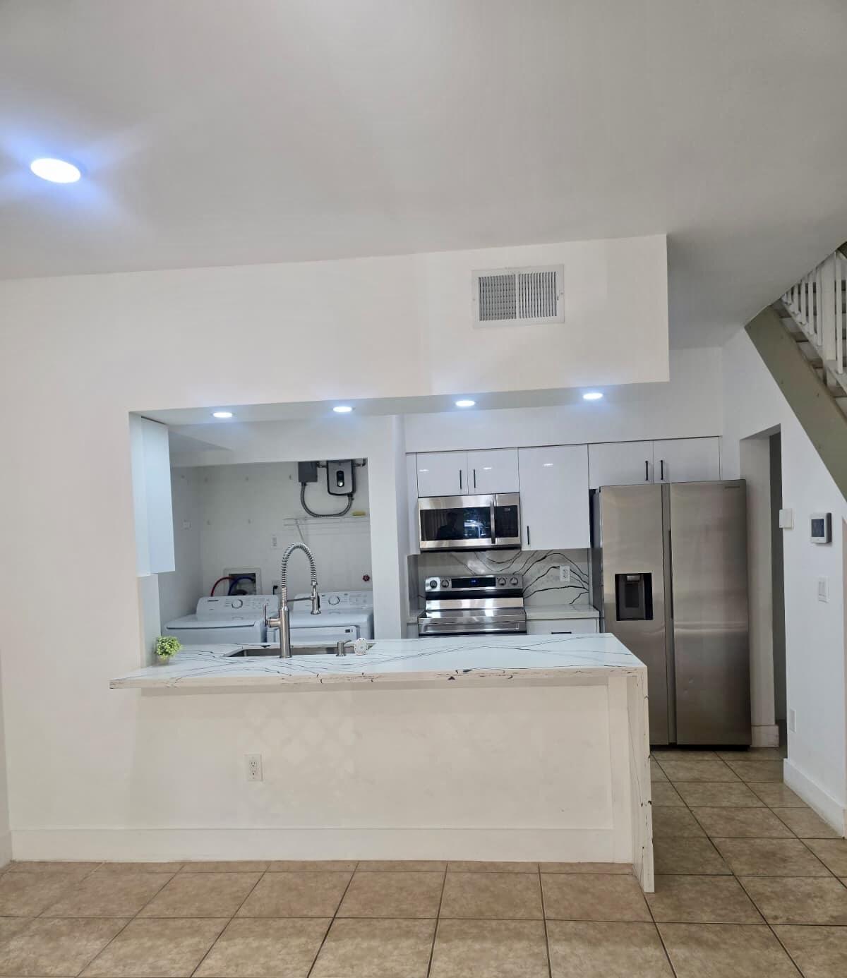 LA HACIENDA COUNTRY CLUB OF - Residential Lease
