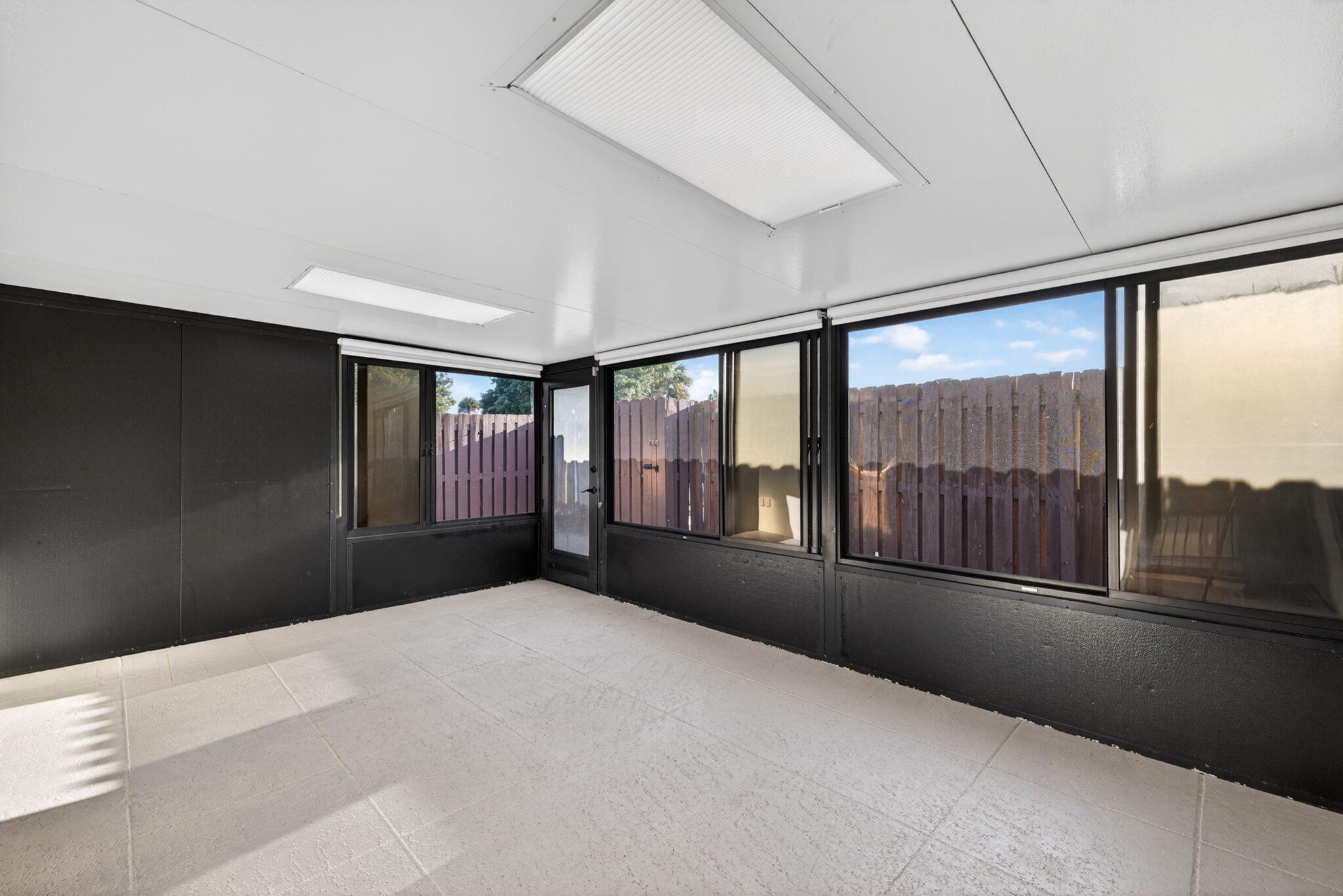 RIVER PINES - Residential Lease