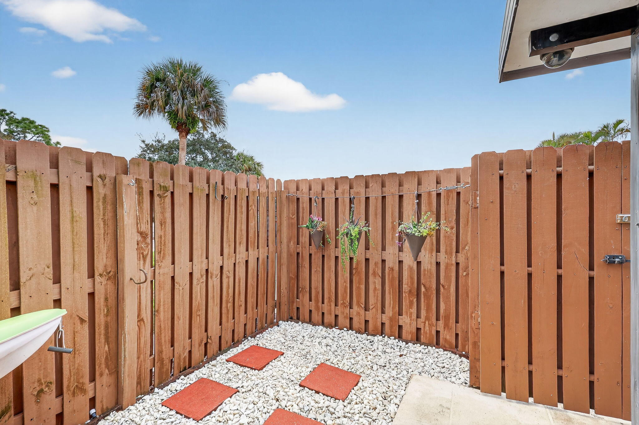 RIVER PINES - Residential Lease
