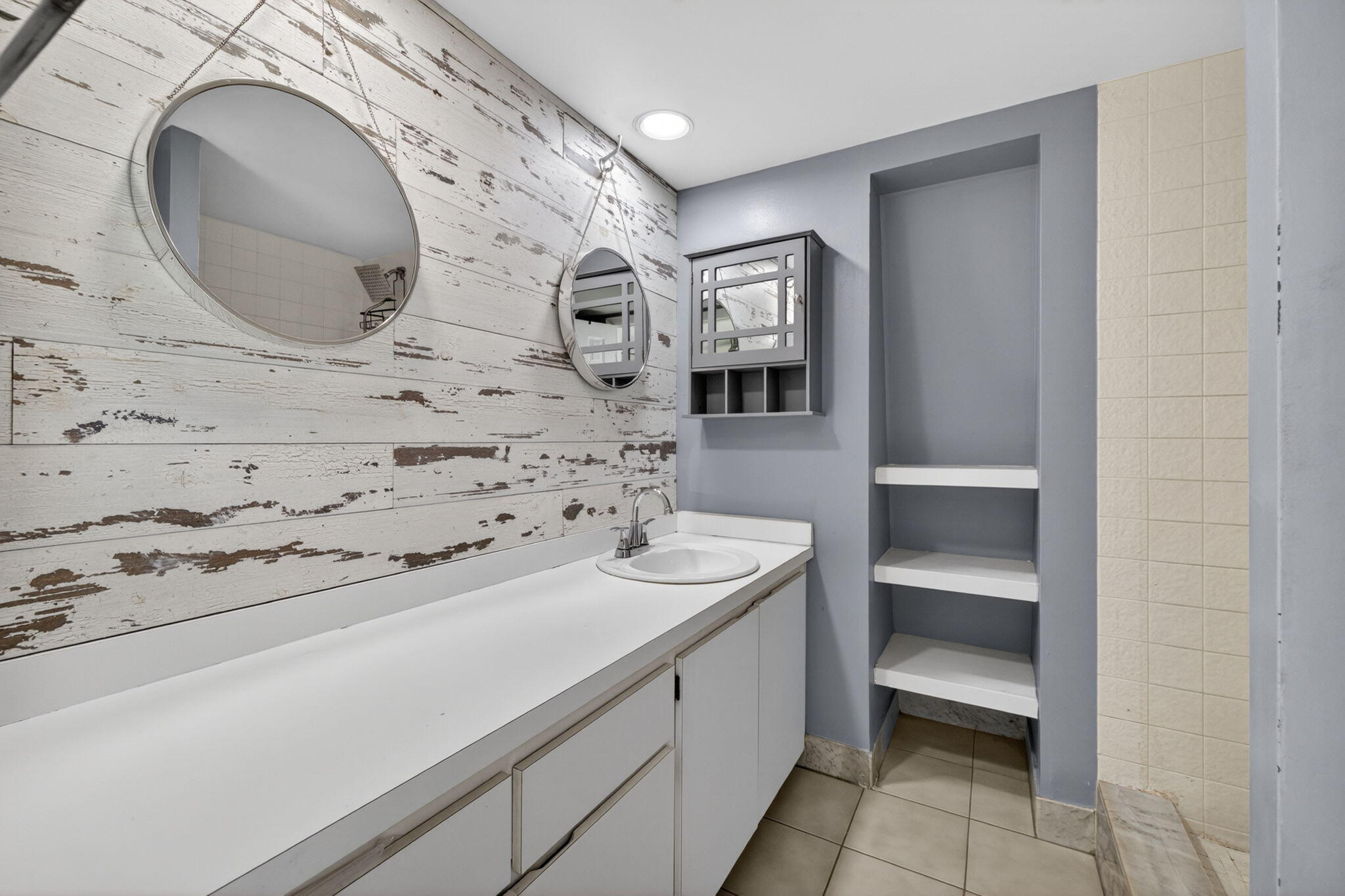 RIVER PINES - Residential Lease
